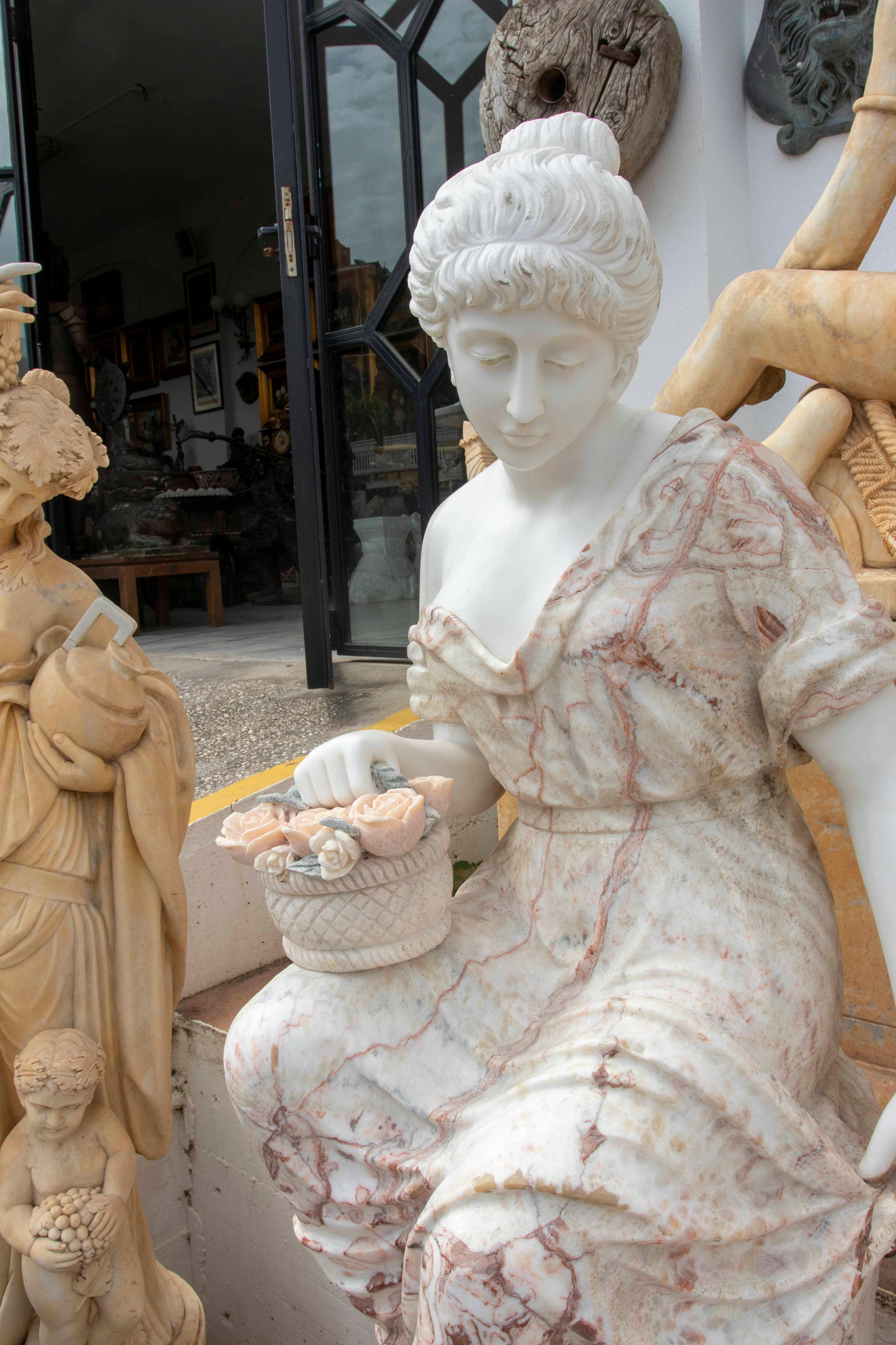 Set of Four Marble Sculptures of Seated Classical Ladies with Pedestals For Sale 1