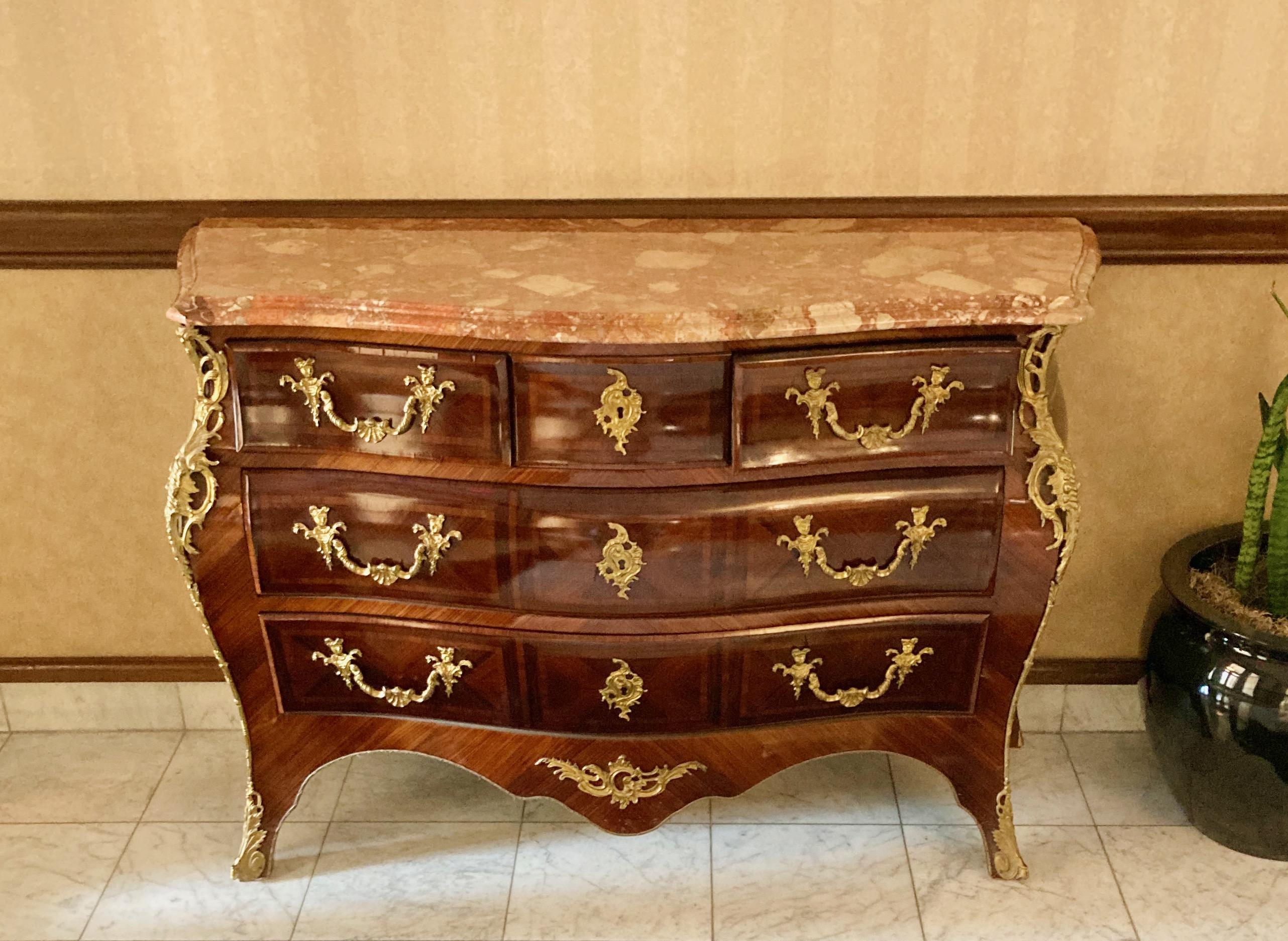 Late 20th Century Set of Four Marble Top Italian Bombe Commodes  For Sale