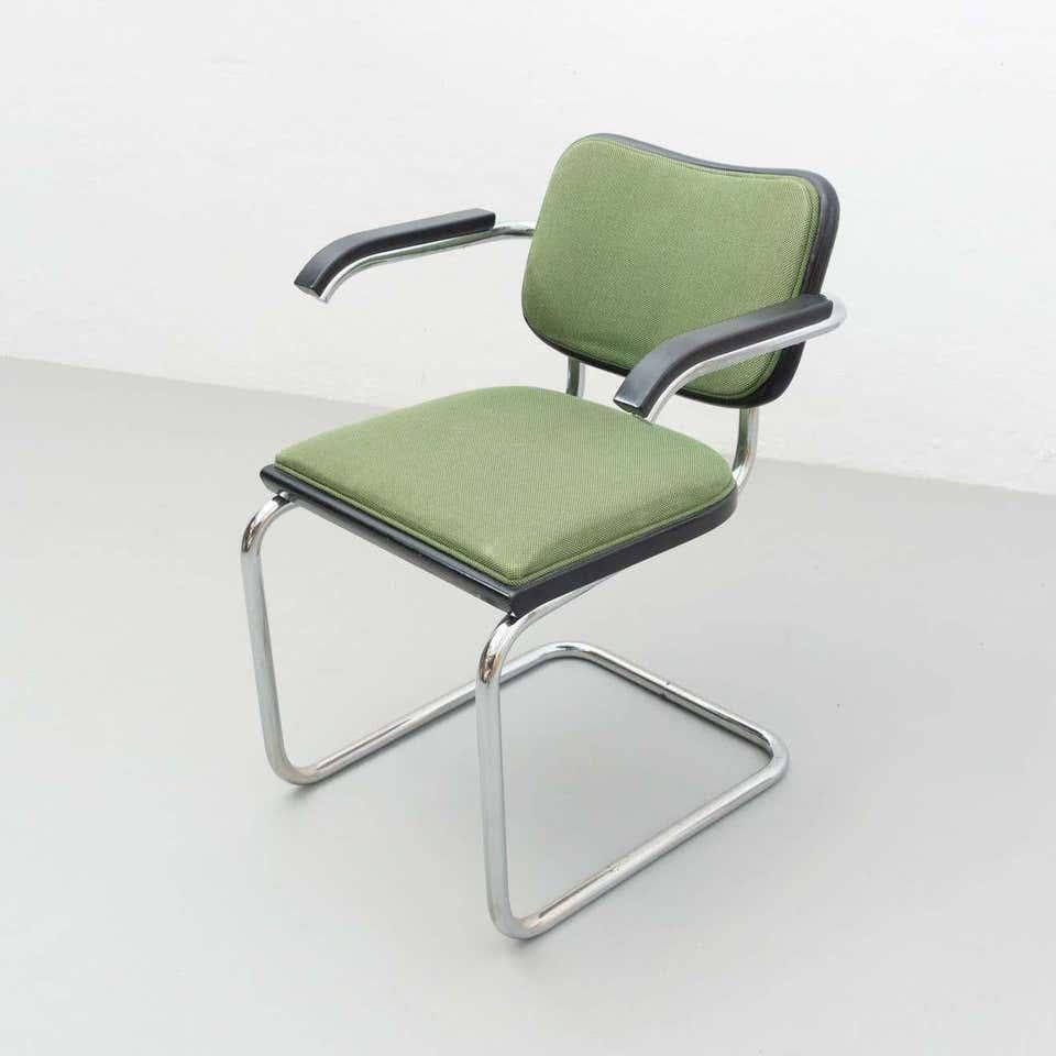 Ensemble de quatre chaises CIRCA de Marcel Breuer par Gavina, vers 1970 en vente 10