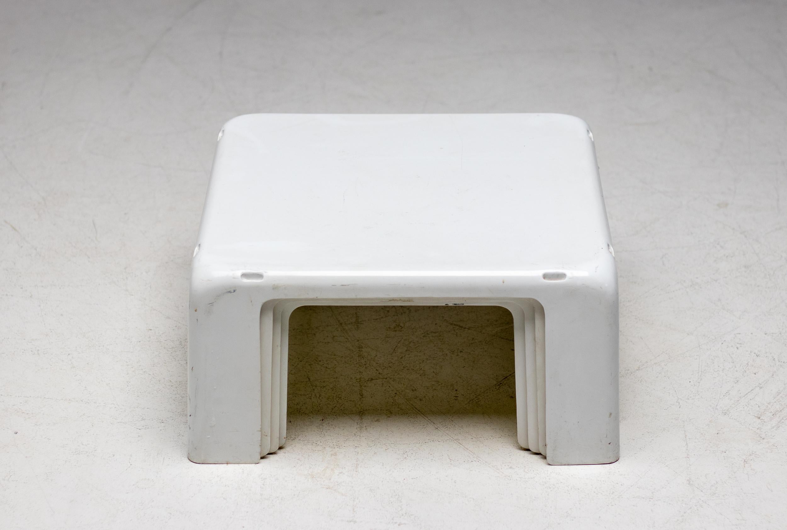 Satz von vier Mario Bellini-Nesting-Tischen, Quattro Gatti, Italien, 1967 (Moderne der Mitte des Jahrhunderts) im Angebot