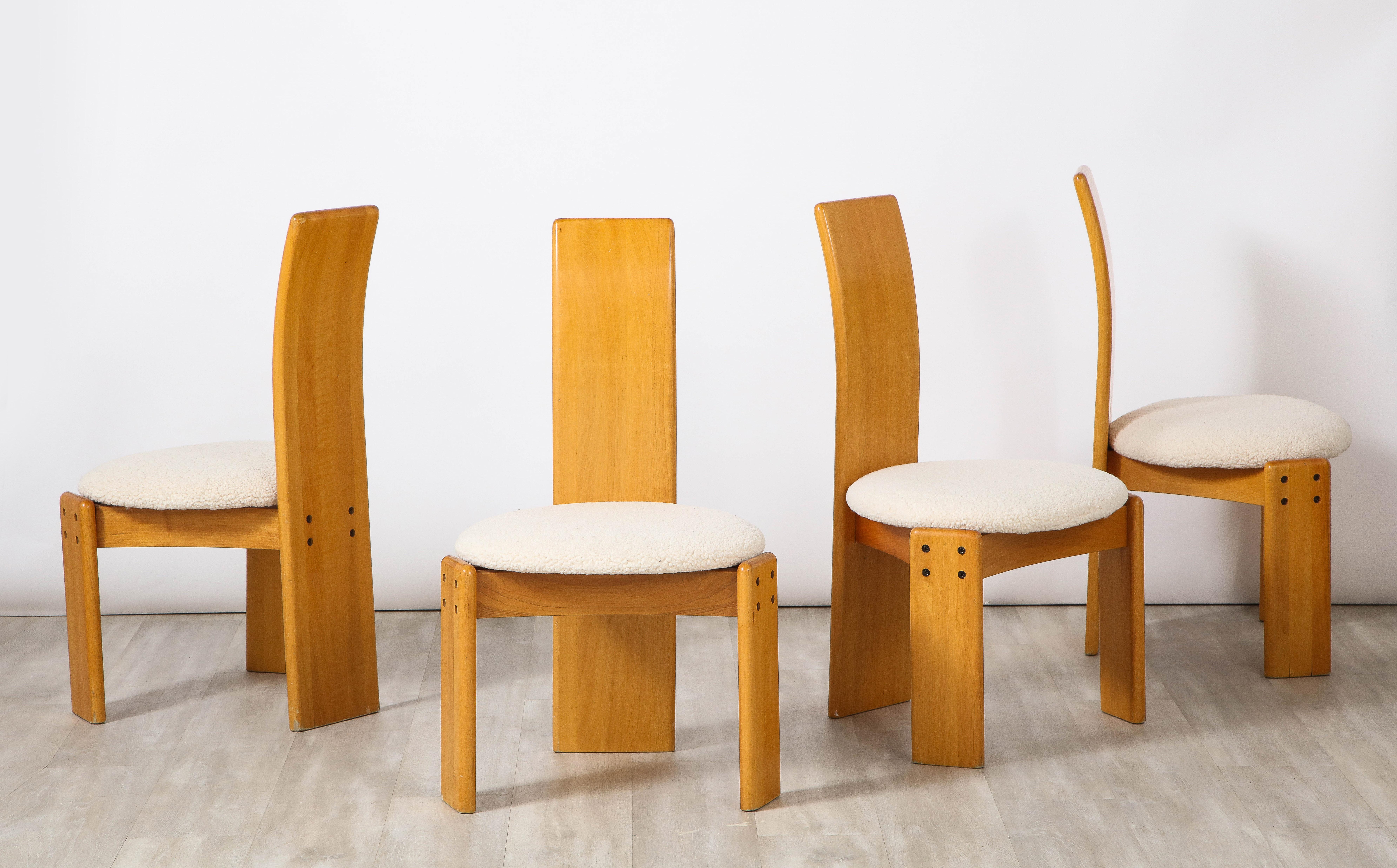 Afra and Tobia Scarpa Set of Four Dining Chairs, circa 1960 For Sale 3
