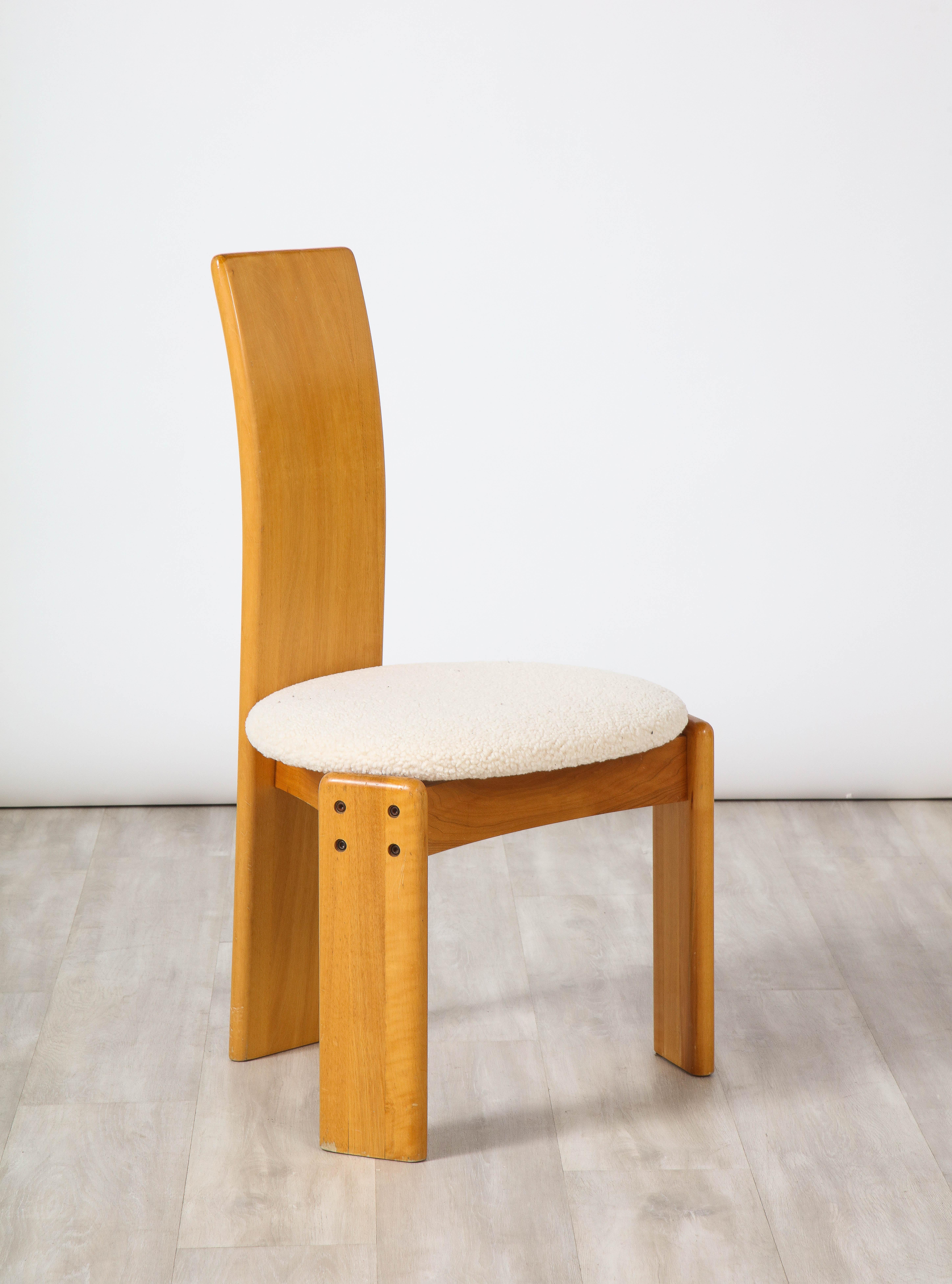 Mid-Century Modern Afra & Tobia Scarpa Ensemble de quatre chaises de salle à manger, vers 1960 en vente