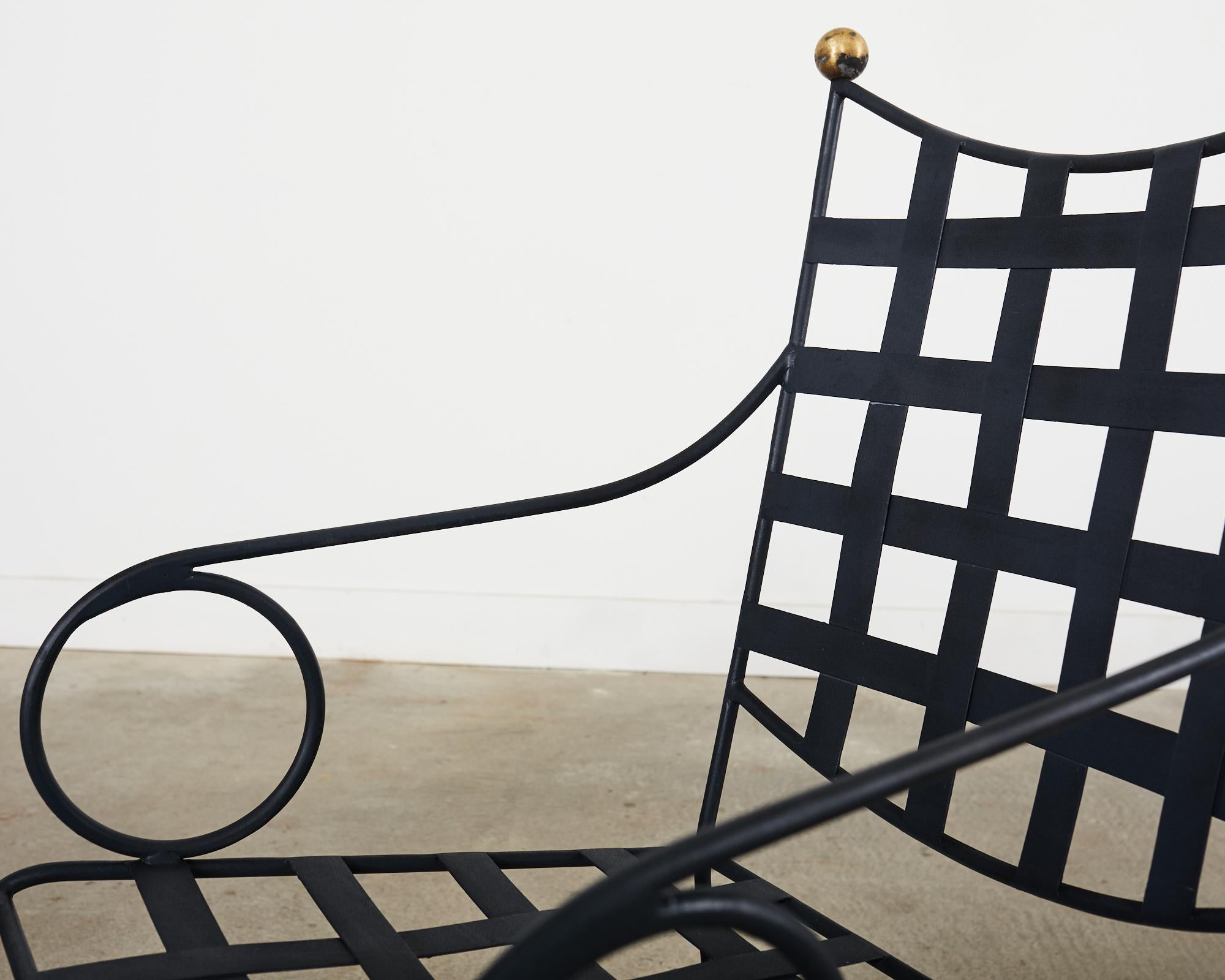 Ensemble de quatre chaises de salle à manger de style Mario Papperzini en fer et bronze en vente 6