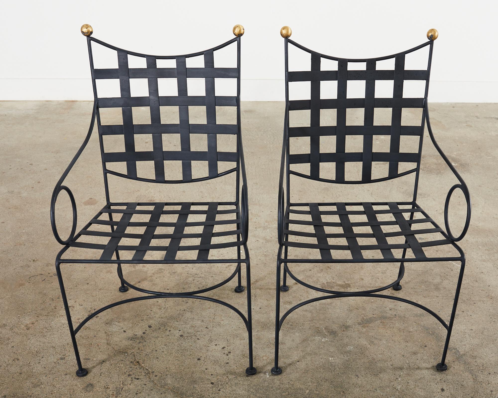 Ensemble de quatre chaises de salle à manger de style Mario Papperzini en fer et bronze  en vente 2