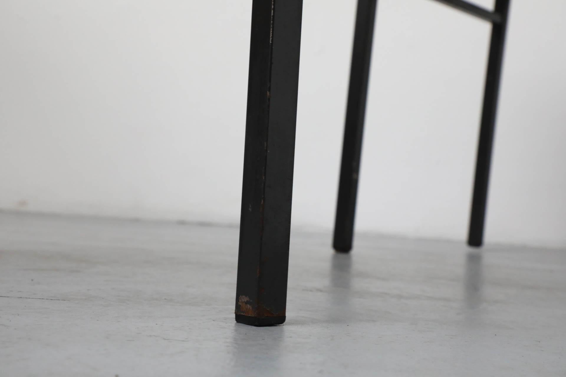 Set di quattro poltrone di metà secolo in stile Martin Visser con tappezzeria grigio tortora in vendita 11