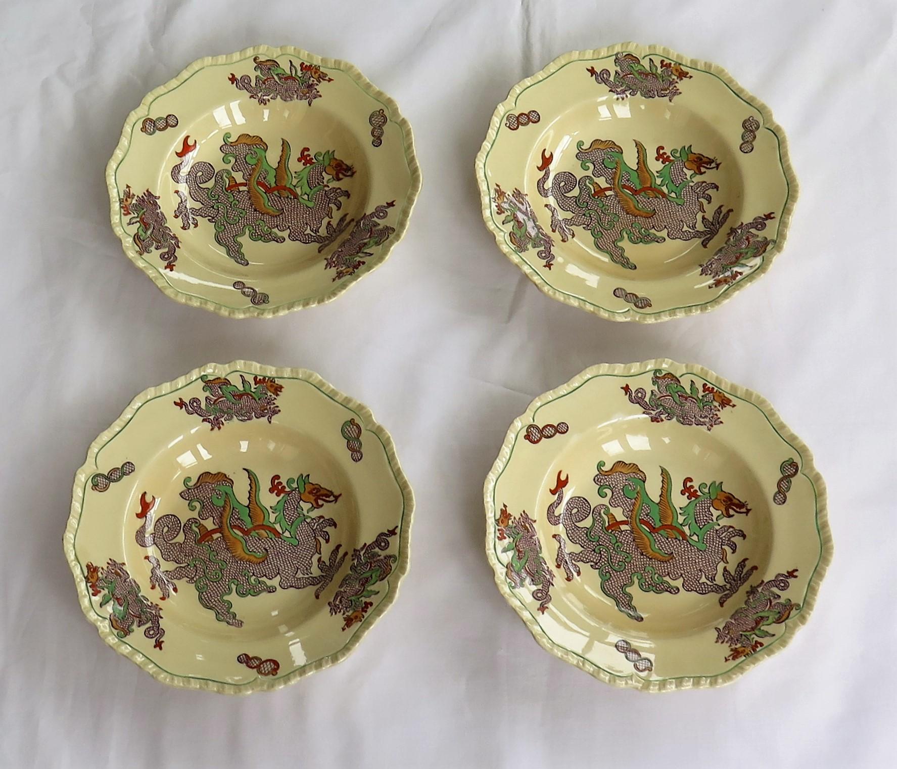 Chinoiserie Set of FOUR Masons Ironstone Bowls in Chinese Dragon Pattern, circa 1900 For Sale
