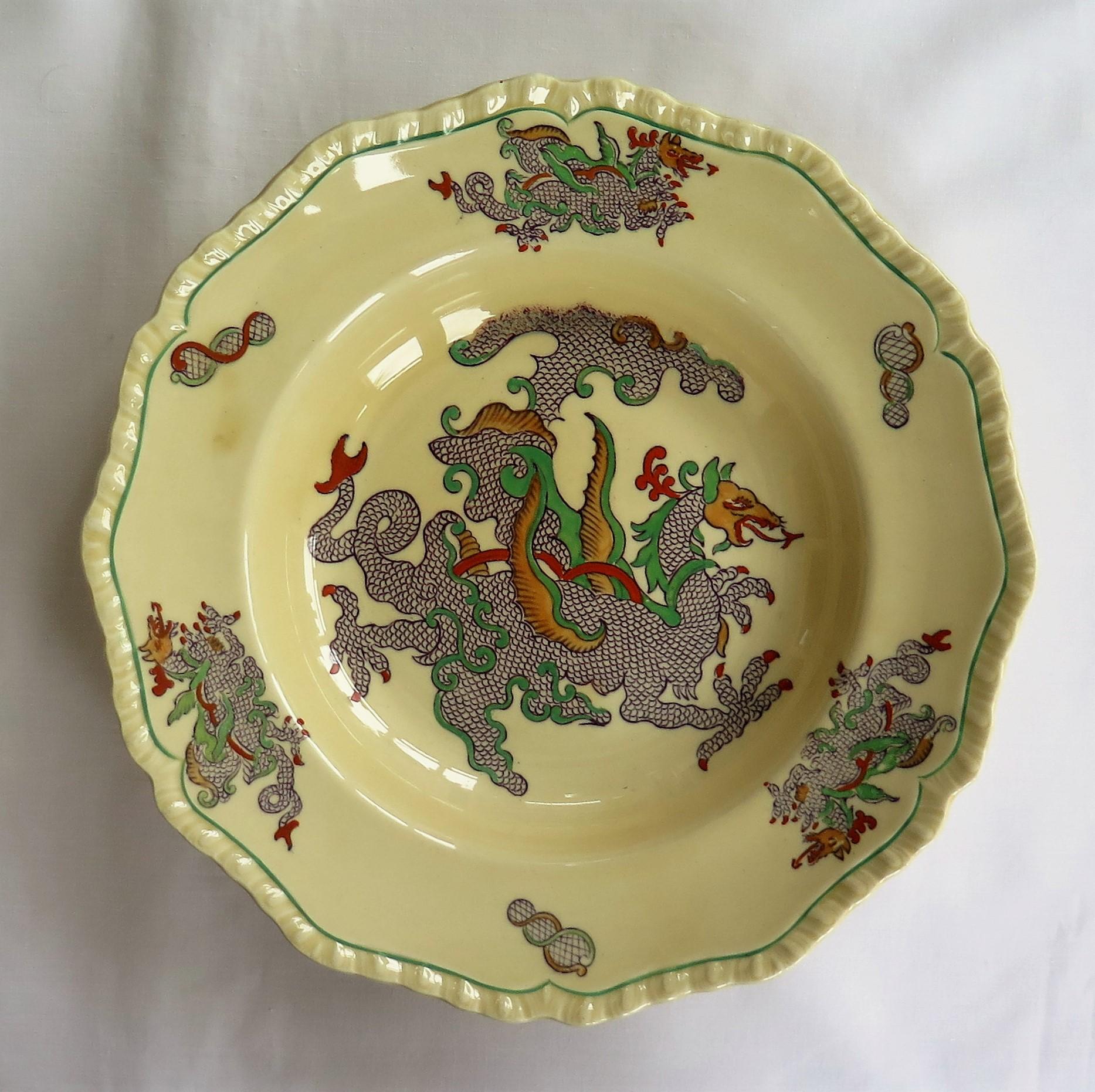 Set of FOUR Masons Ironstone Large Bowls in Chinese Dragon Pattern, Circa 1900 For Sale 4