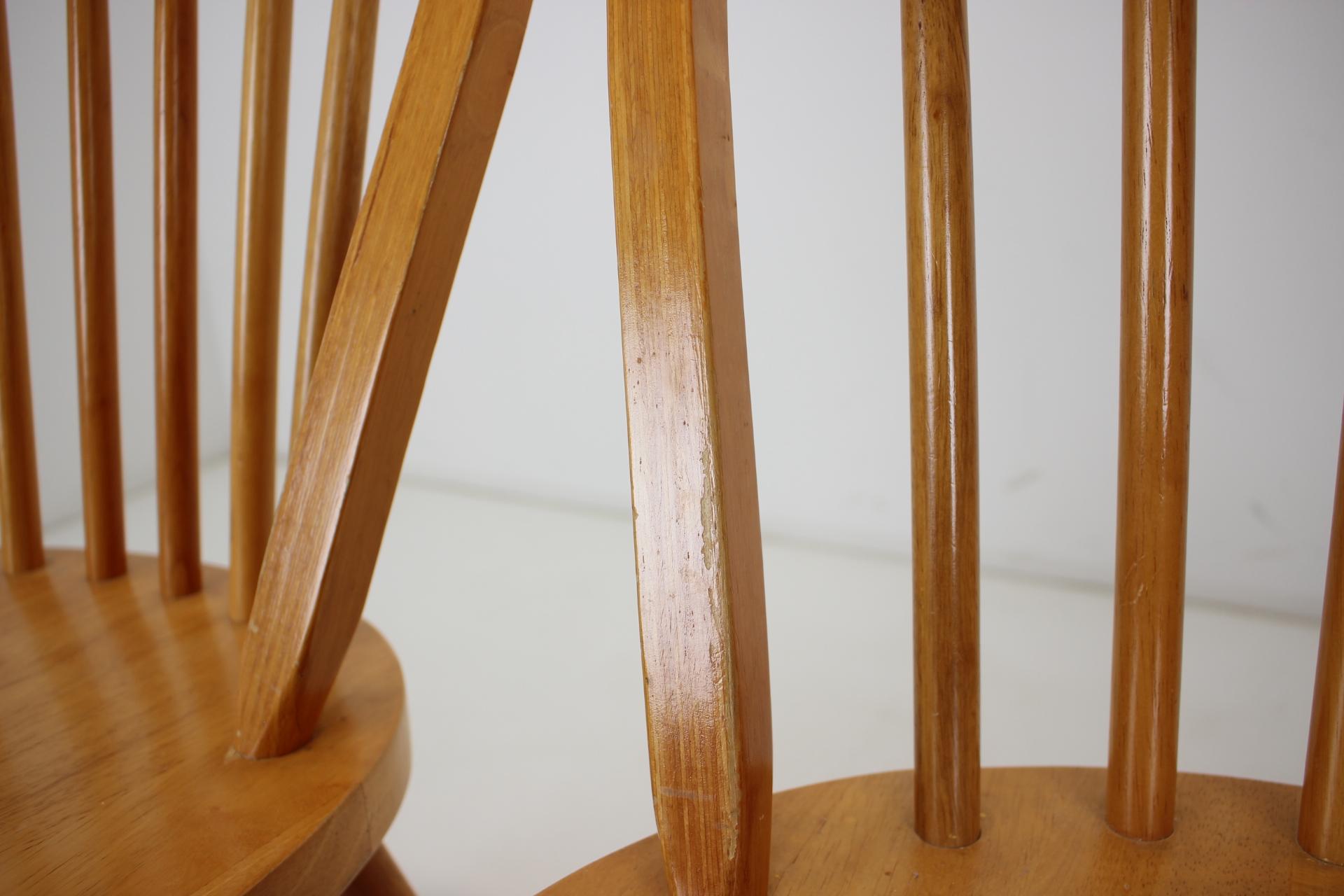 Set of Four Massive Dining Chairs Designed by Luciano Ercolani for Ercol, 1970's For Sale 3