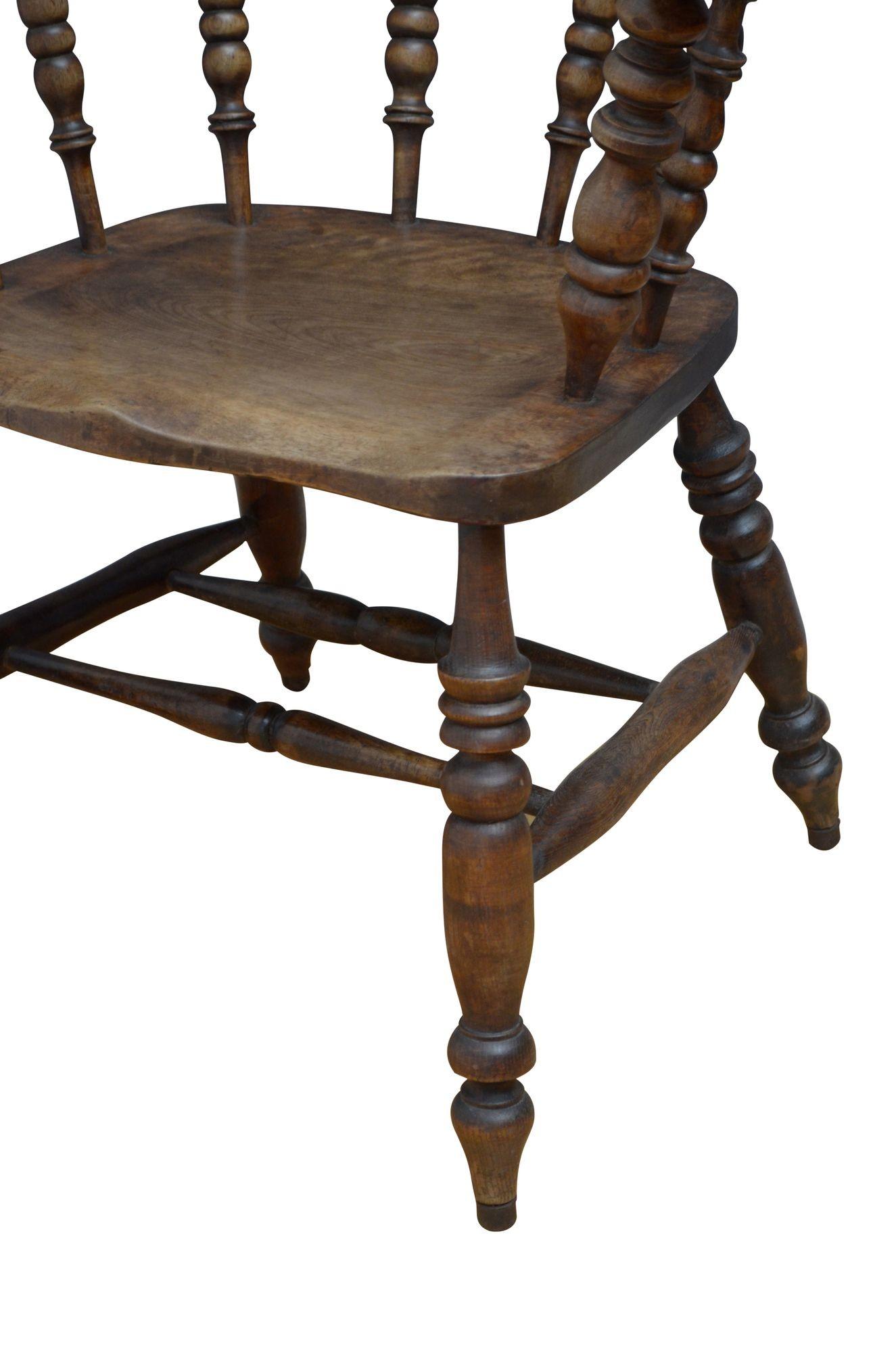 Juego de cuatro sillas de fumador a juego Sillas de proa Sillas auxiliares Sillas de cocina Ceniza en venta