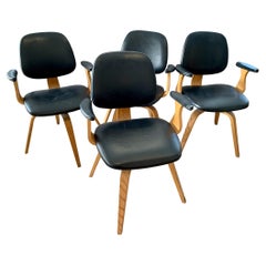 Set of Four Matching Mid-Century Modern Dining Arm Chairs