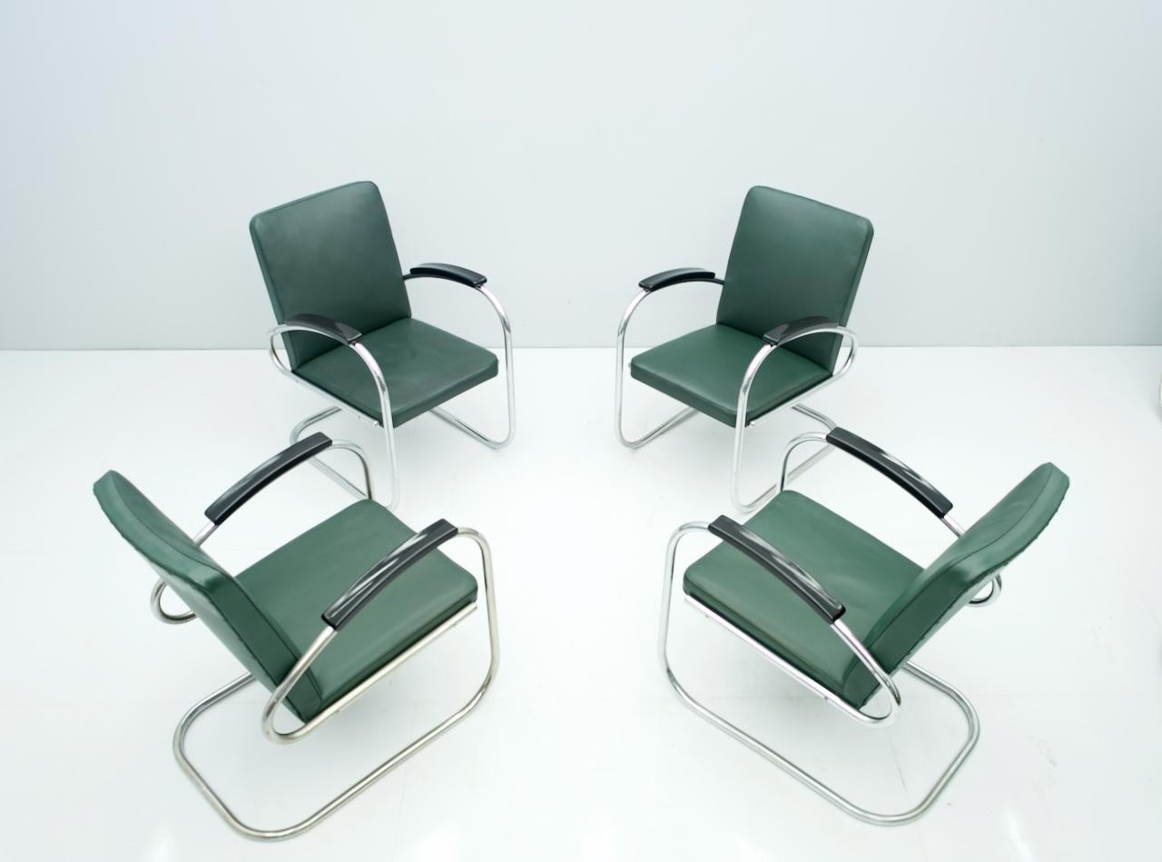 Set of Four Mauser RS 7 Cantilever Steel Tube Lounge Chairs, Germany, 1935 For Sale 1