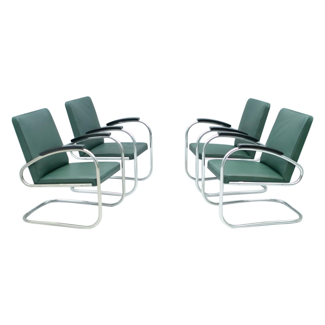 Set of Four Mauser RS 7 Cantilever Steel Tube Lounge Chairs, Germany, 1935 For Sale