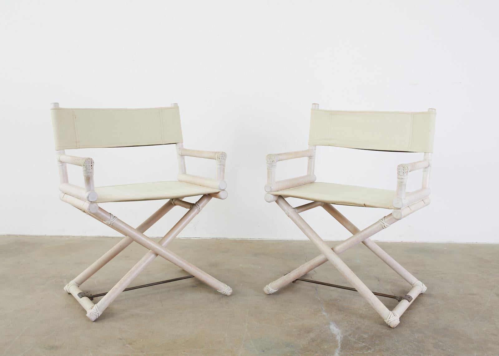 Set aus vier gedrechselten Directors-Stühle im McGuire-Kampagnenstil (Moderne der Mitte des Jahrhunderts)