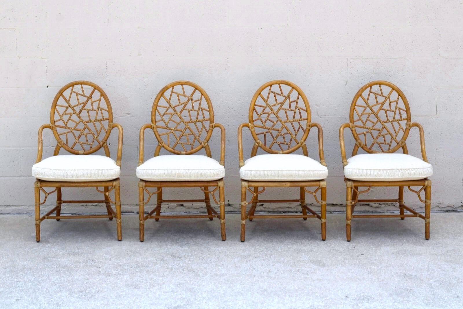 Satz von vier organischen, modernen McGuire-Esszimmerstühlen aus Rattan und Bambus mit Cracked Ice im Zustand „Gut“ im Angebot in Vero Beach, FL