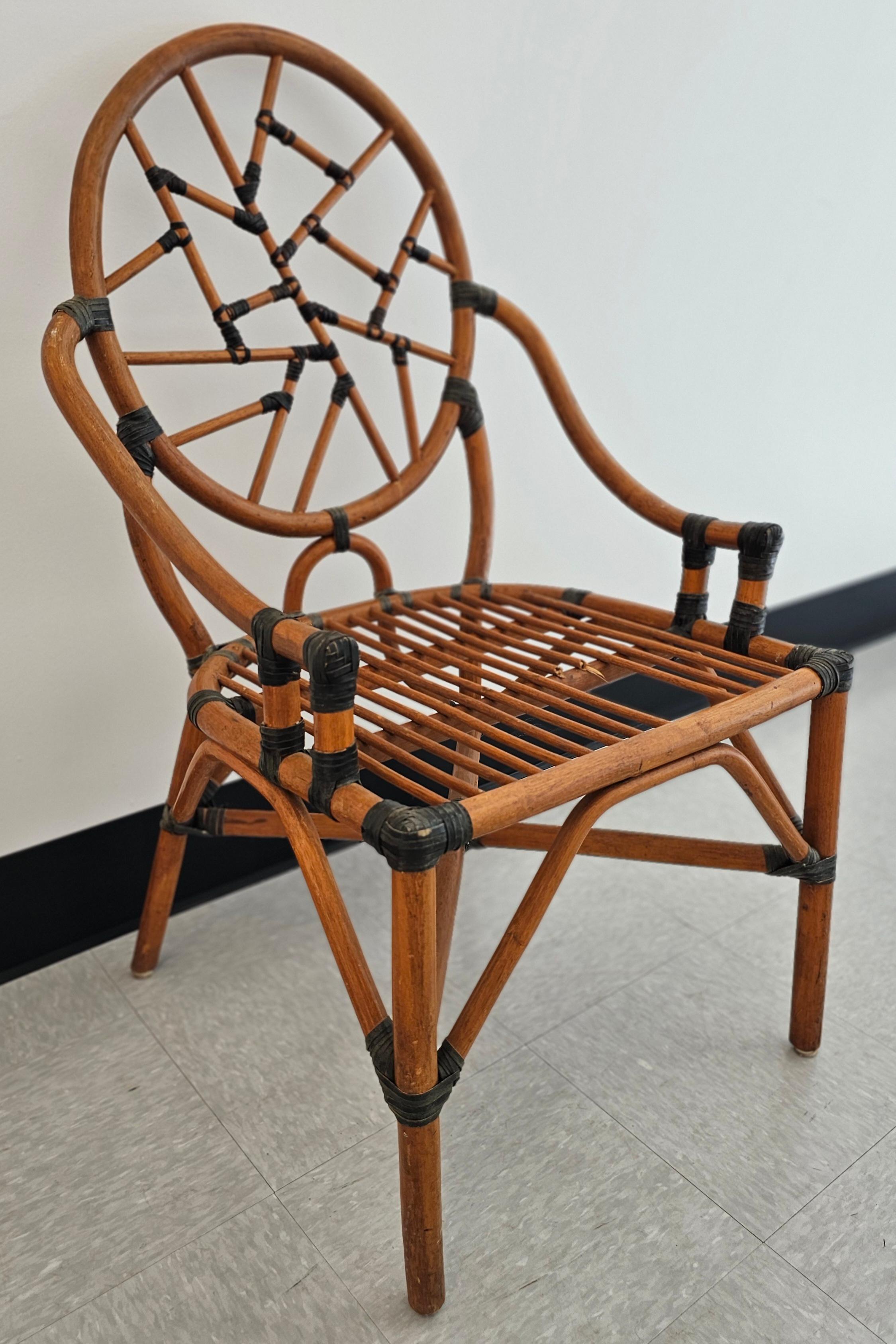 Set di quattro sedie da pranzo McGuire in rattan e pelle 
