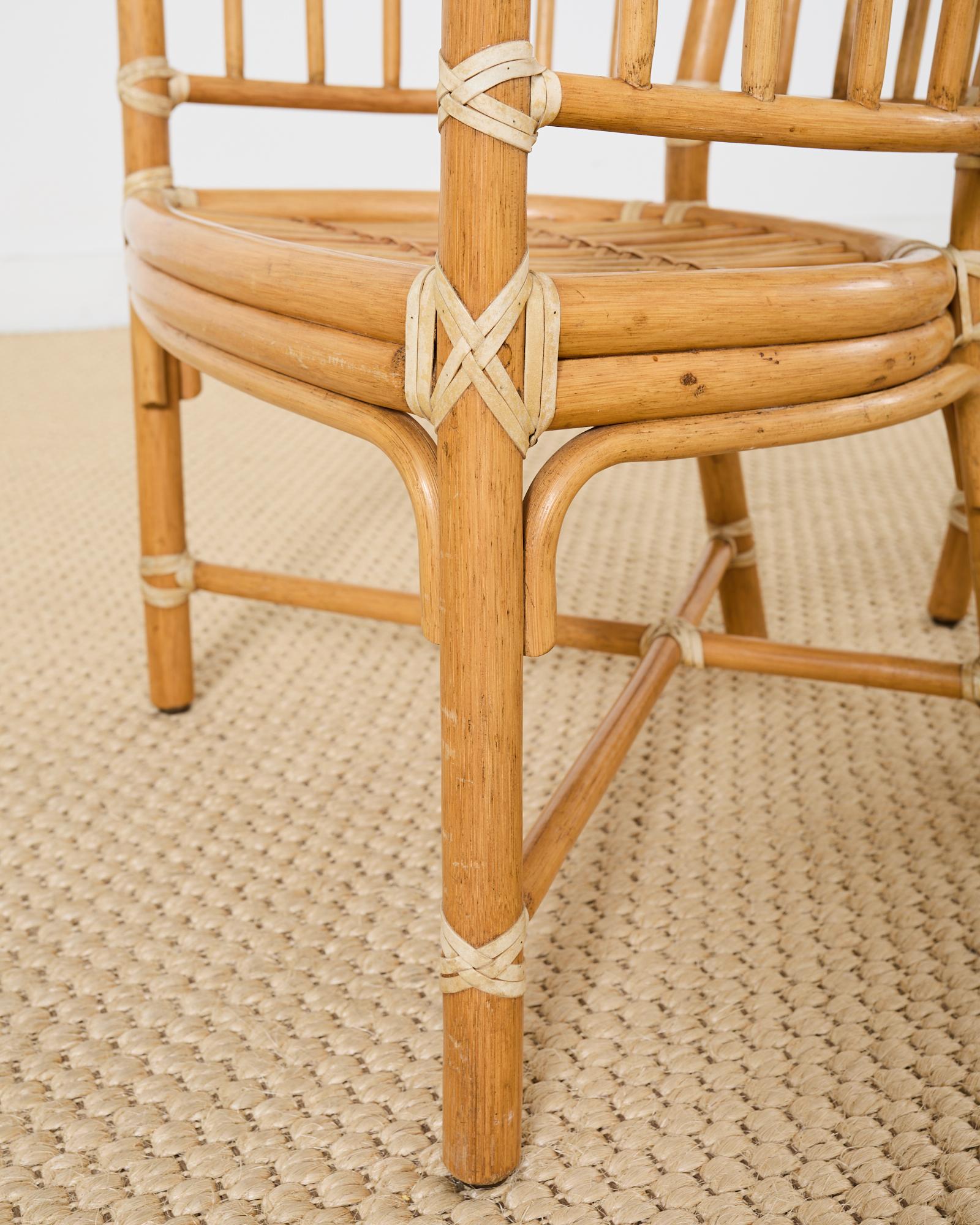 Satz von vier McGuire-Rattan-Esszimmerstühlen mit Fassrückenlehne im Angebot 5