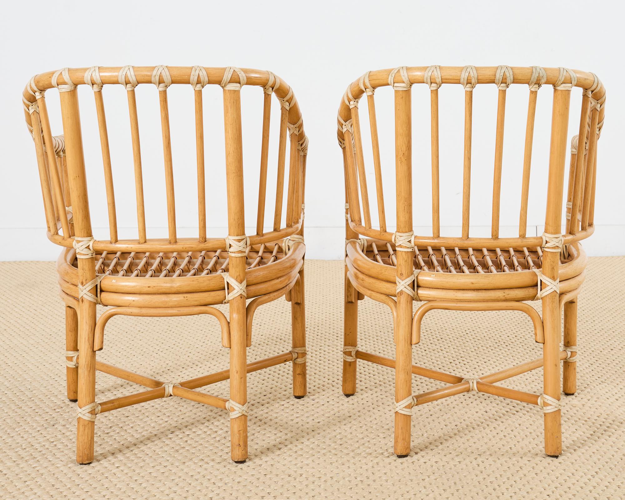 Satz von vier McGuire-Rattan-Esszimmerstühlen mit Fassrückenlehne im Angebot 7