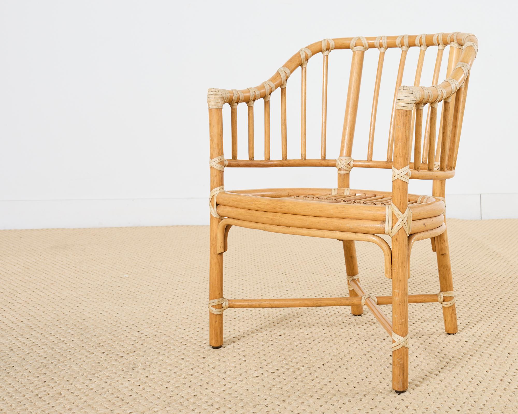 Satz von vier McGuire-Rattan-Esszimmerstühlen mit Fassrückenlehne im Angebot 8