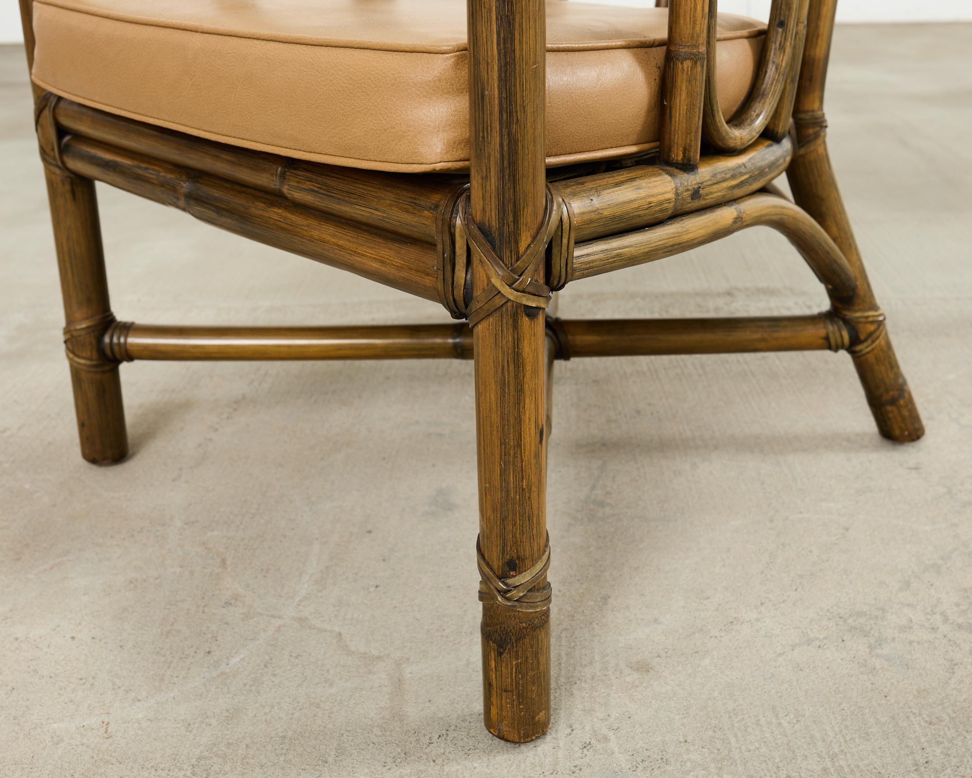 Ensemble de quatre fauteuils de salon McGuire en rotin avec dossier en forme de tonneau en vente 6