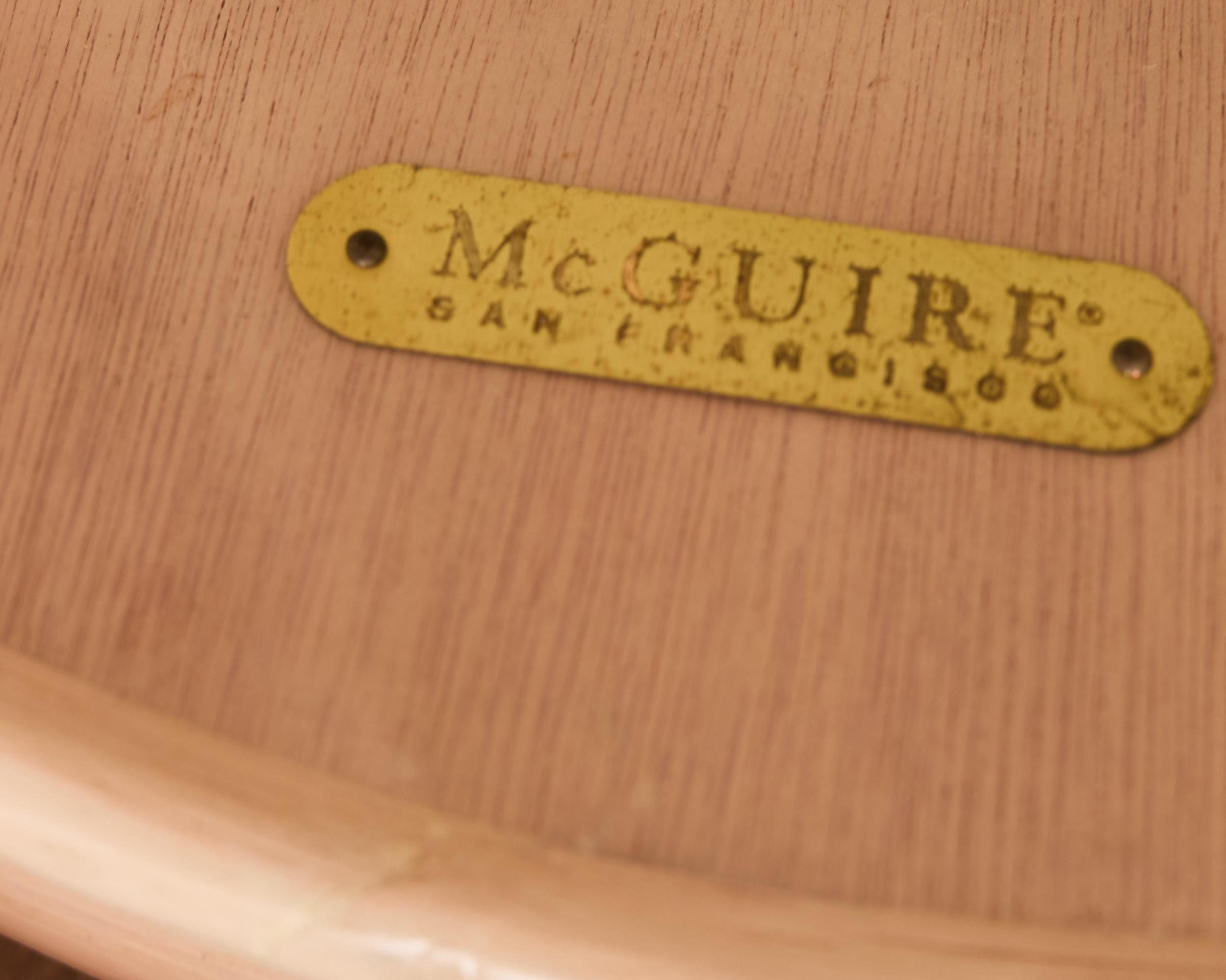 Set di quattro sgabelli da bar girevoli in pelle McGuire Rattan in vendita 12
