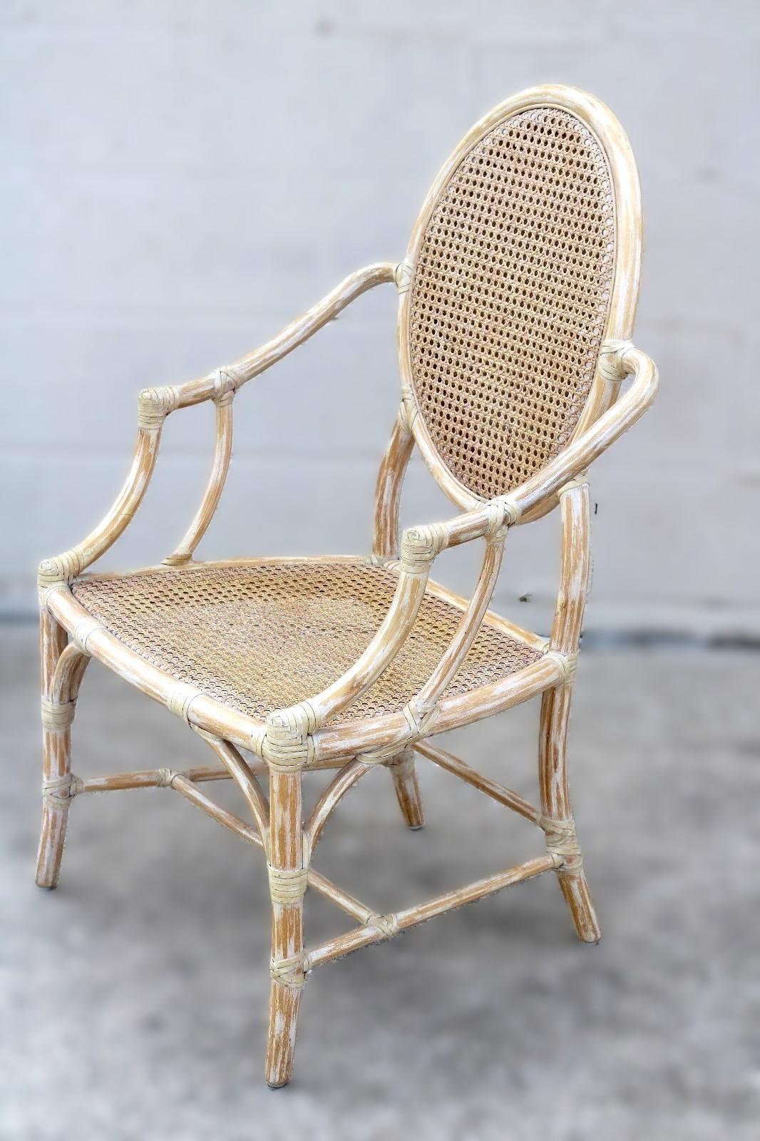 Ensemble de quatre fauteuils de salle à manger McGuire en rotin à dossier canné ovale, style moderne organique en vente 9