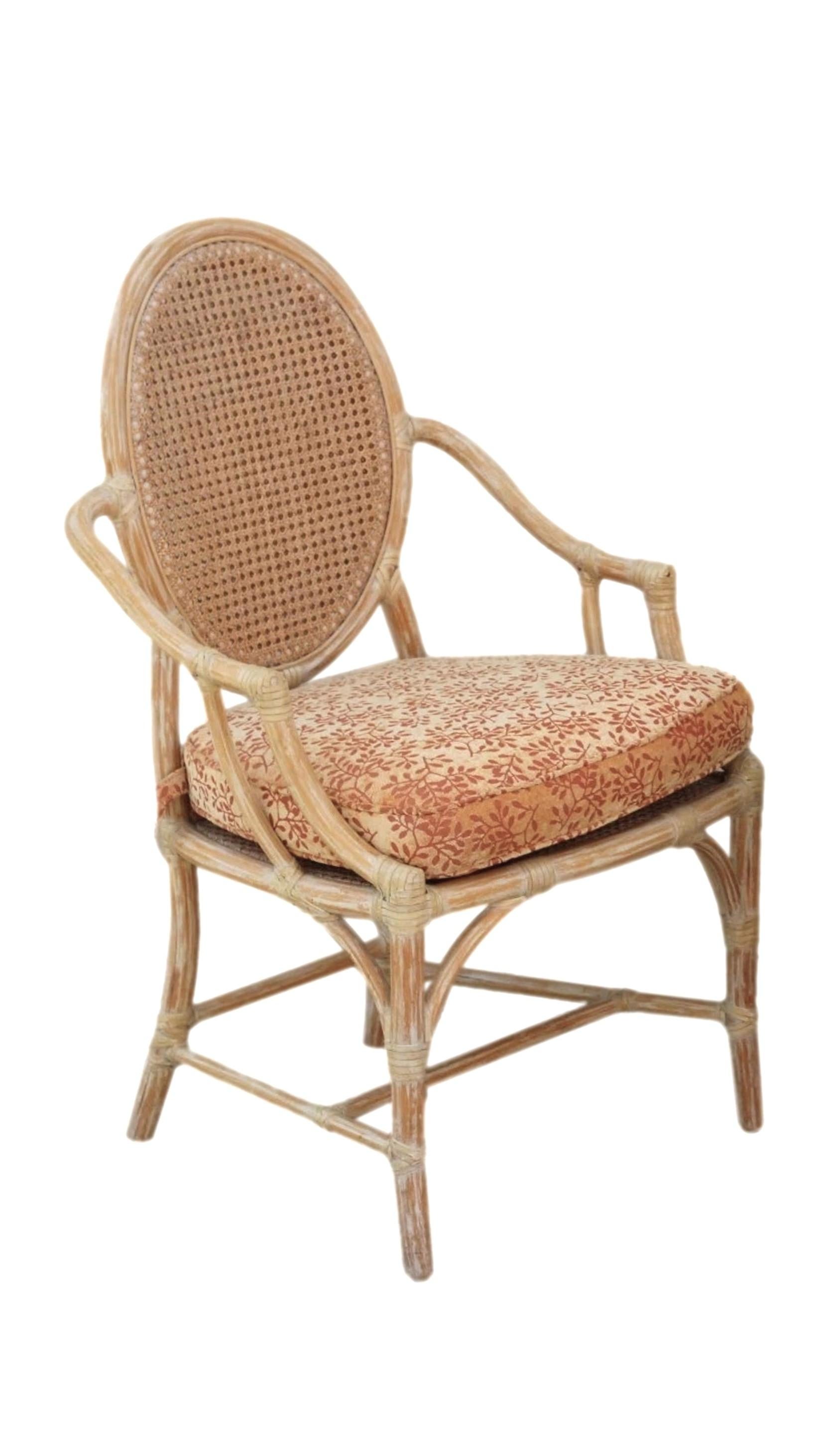 Américain Ensemble de quatre fauteuils de salle à manger McGuire en rotin à dossier canné ovale, style moderne organique en vente