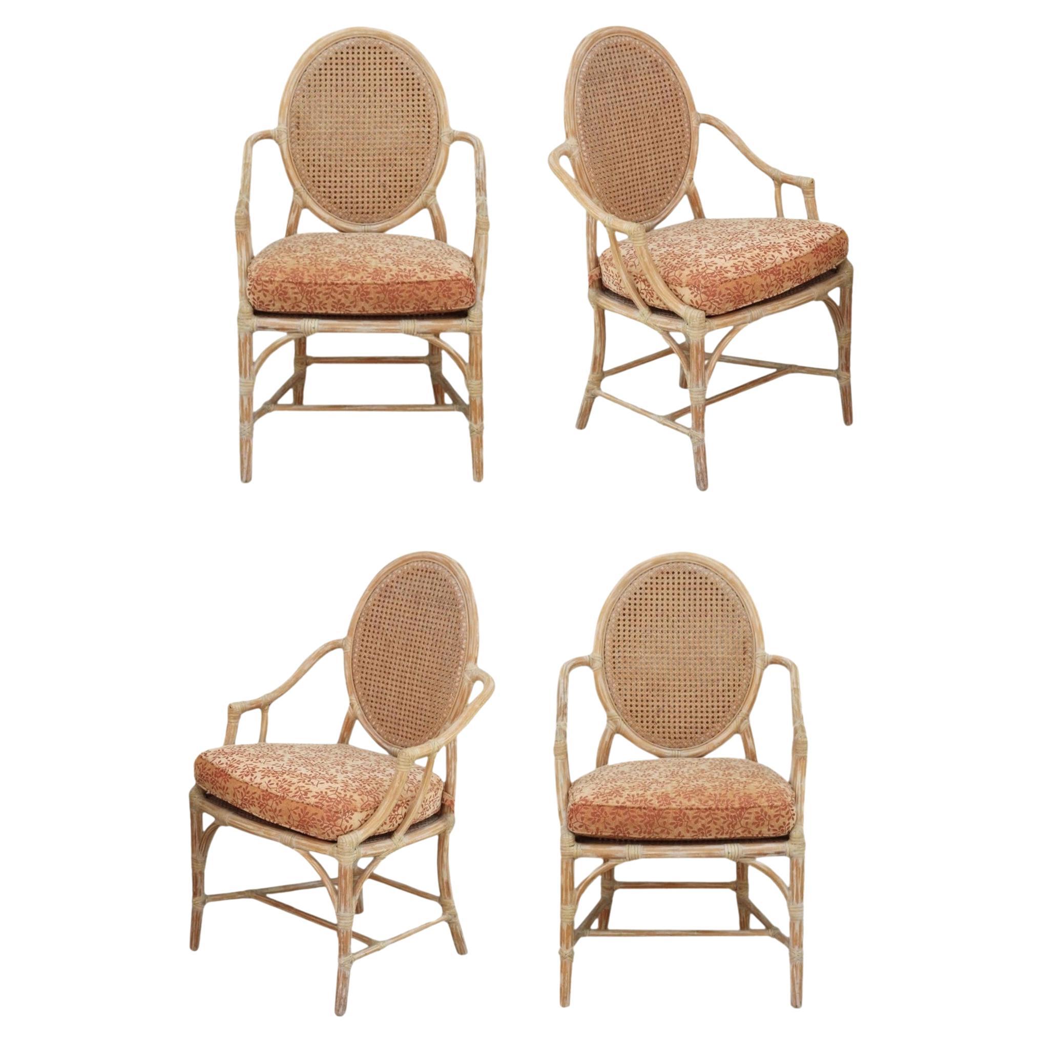 Ensemble de quatre fauteuils de salle à manger McGuire en rotin à dossier canné ovale, style moderne organique