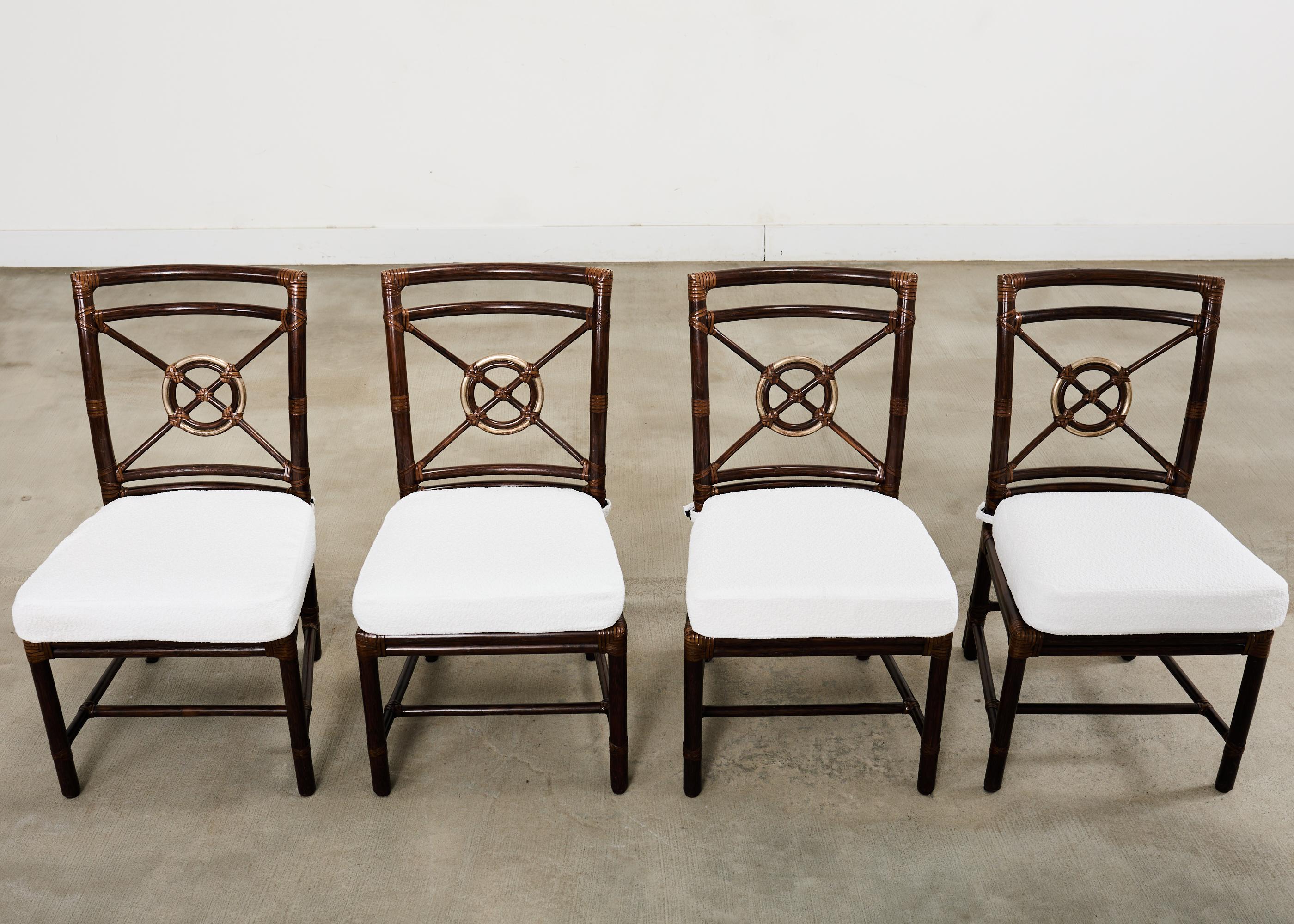 Americano Set di quattro sedie da pranzo McGuire Rattan Target in Boucle in vendita