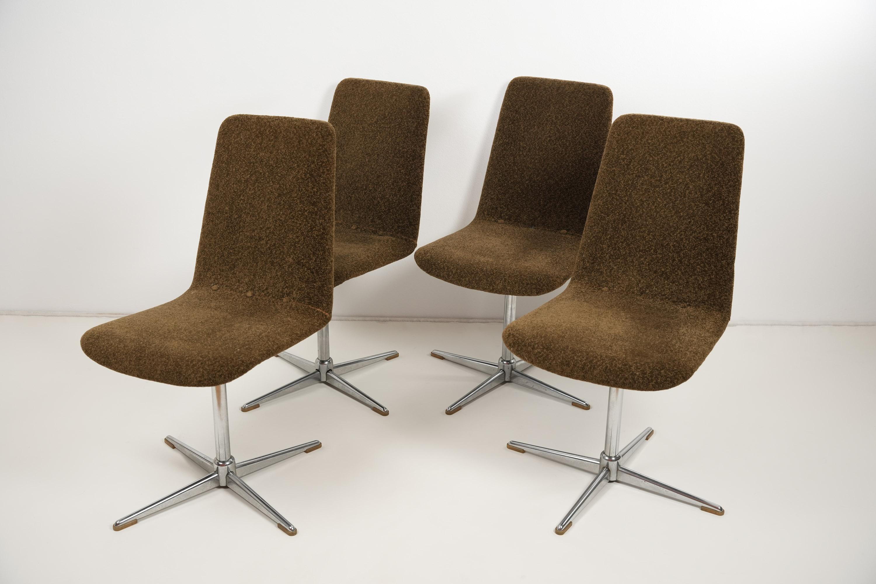 Mid-Century Modern Set of Four MCM Swivel Dining Chair 1960s For Sale