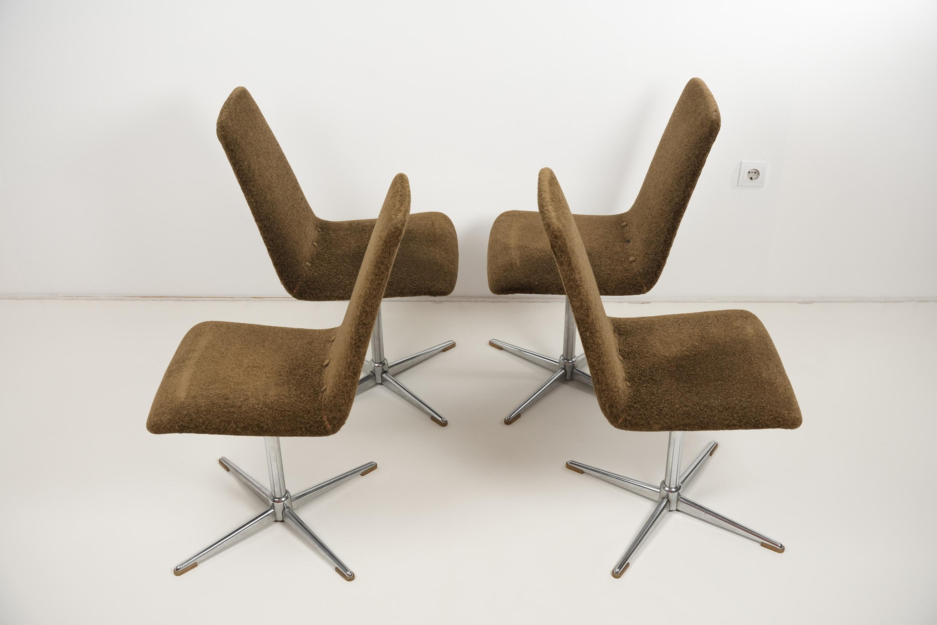 Mid-20th Century Set of Four MCM Swivel Dining Chair 1960s For Sale