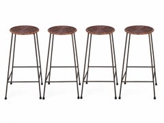 Set di quattro sgabelli da bar MCM in ferro battuto e giunco intrecciato nello stile di Umanoff