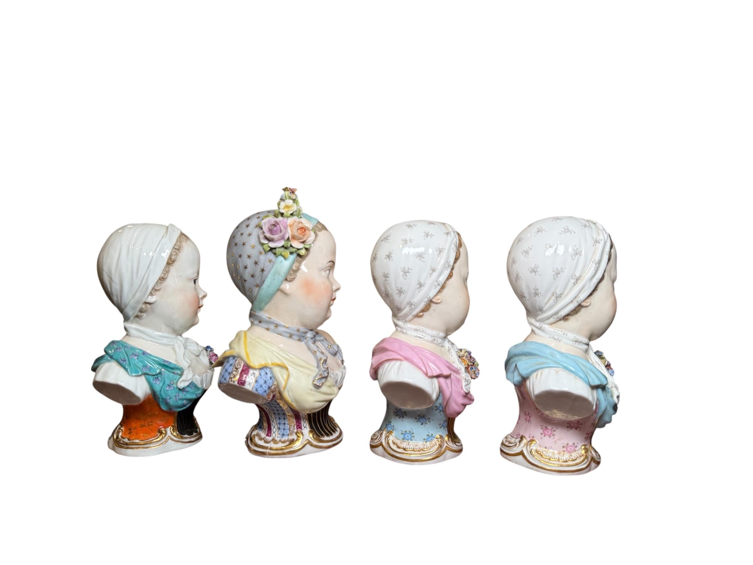Set di quattro busti di Meissen Porcelain dei figli dei Borbone in vendita 10
