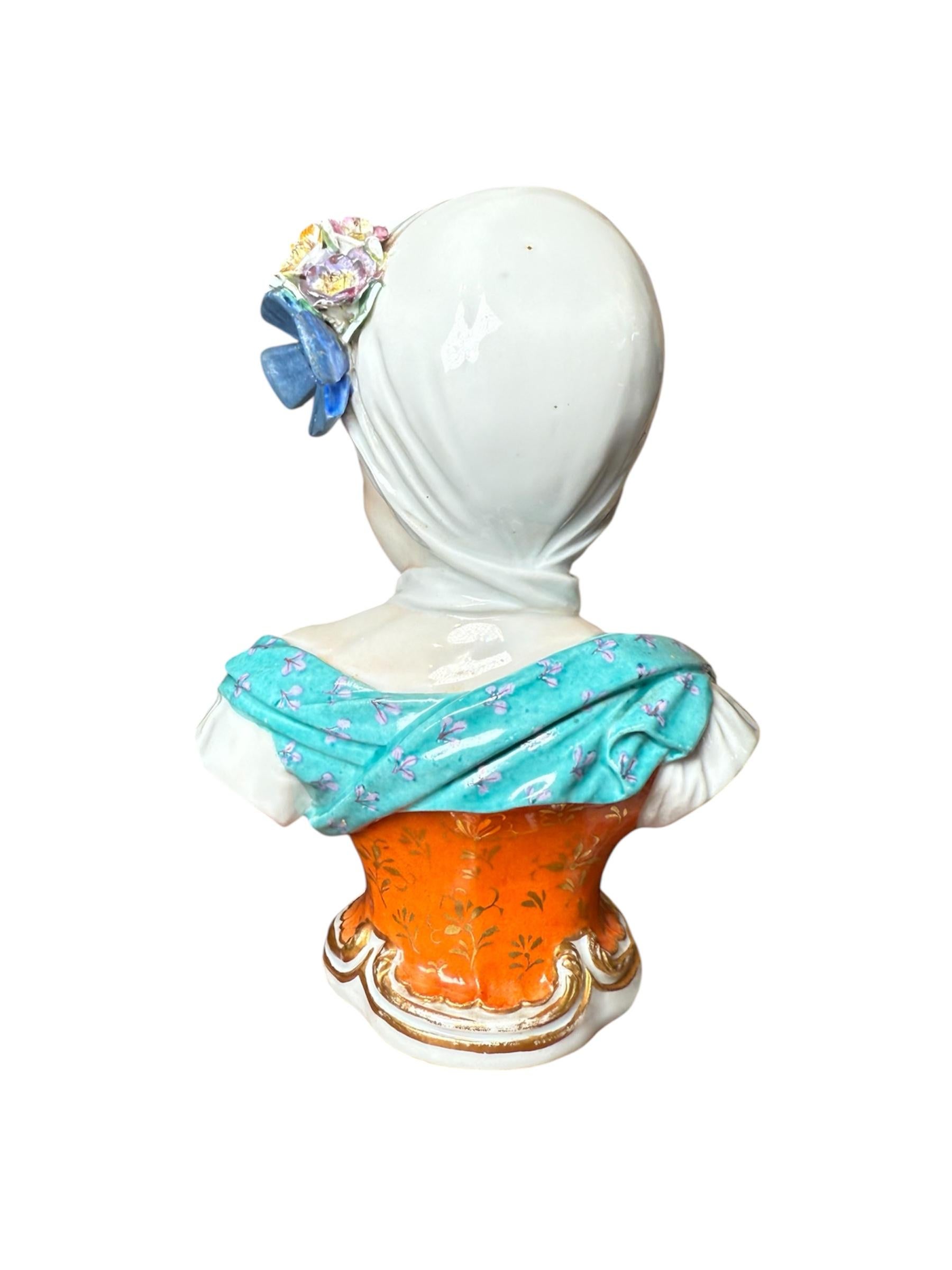 Dipinto a mano Set di quattro busti di Meissen Porcelain dei figli dei Borbone in vendita