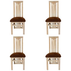 Juego de cuatro sillas de comedor italianas de madera blanqueada Memphis de S.p.A Tonon