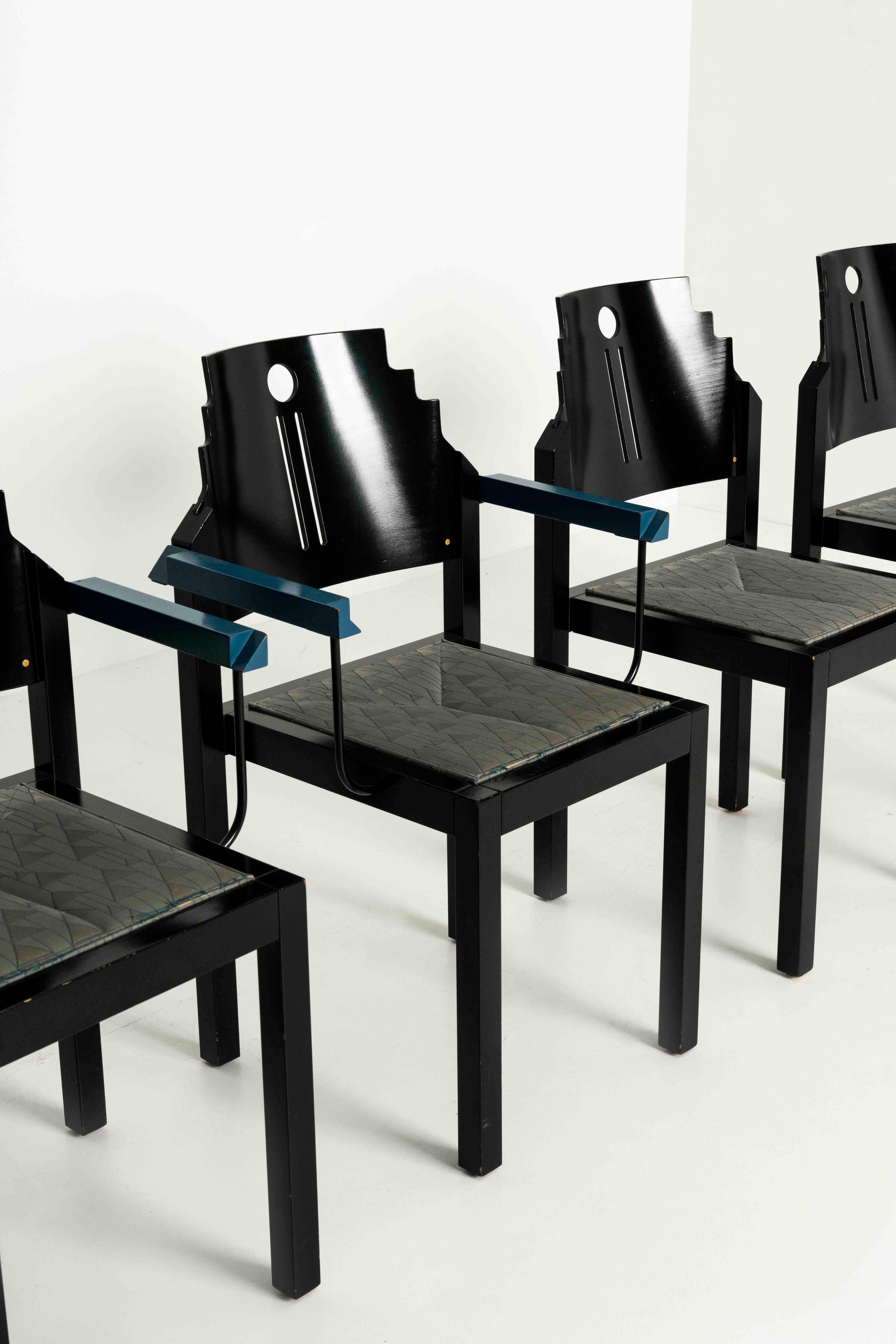 Set of Four 'Memphis Style' Thonet Dining Chairs, 1980s Austria In Good Condition In Hellouw, NL