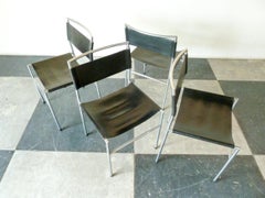 Juego de cuatro sillas de comedor Metaform de cromo macizo