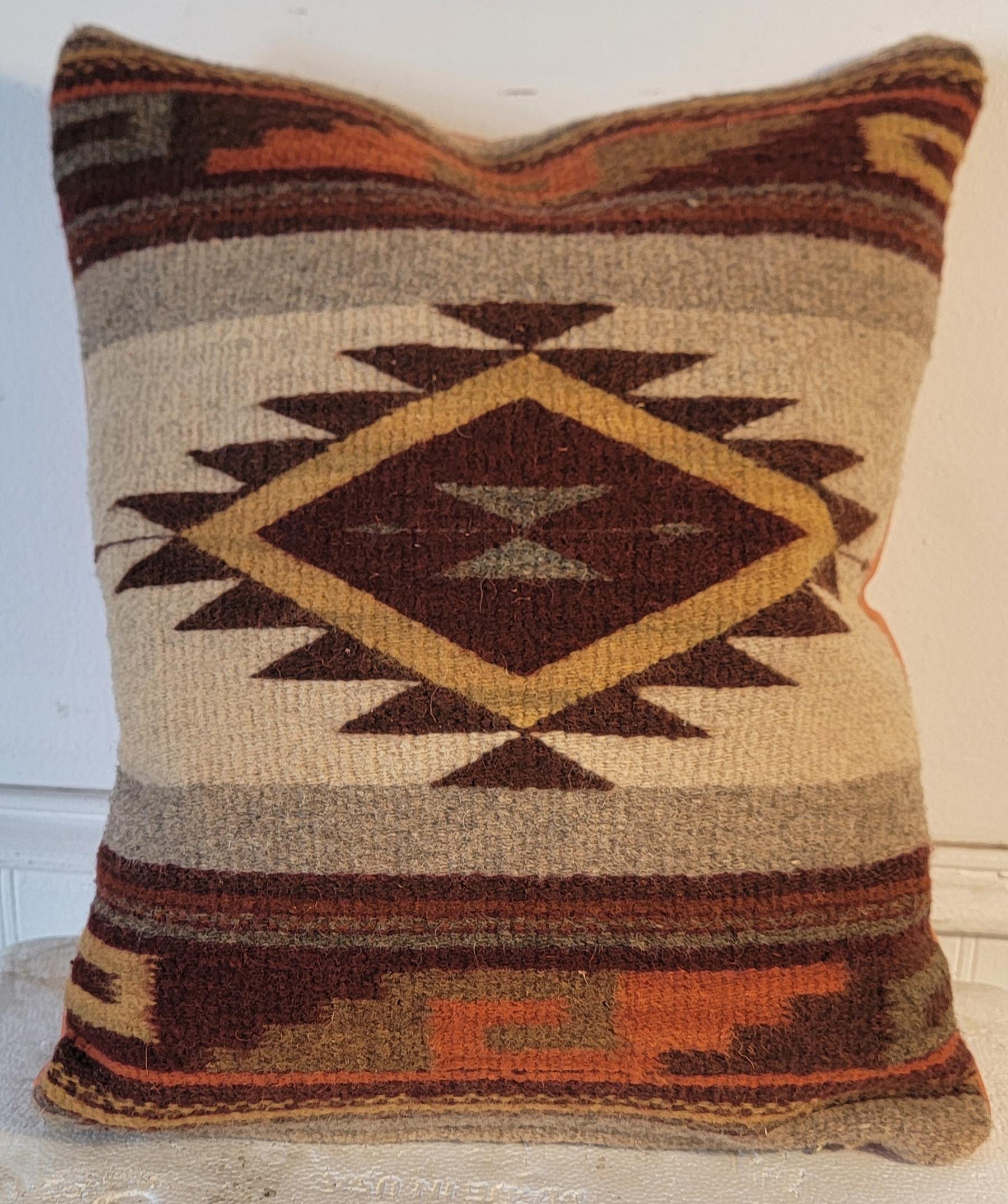 Set di quattro cuscini di tessitura Mexican Indian in vendita 1