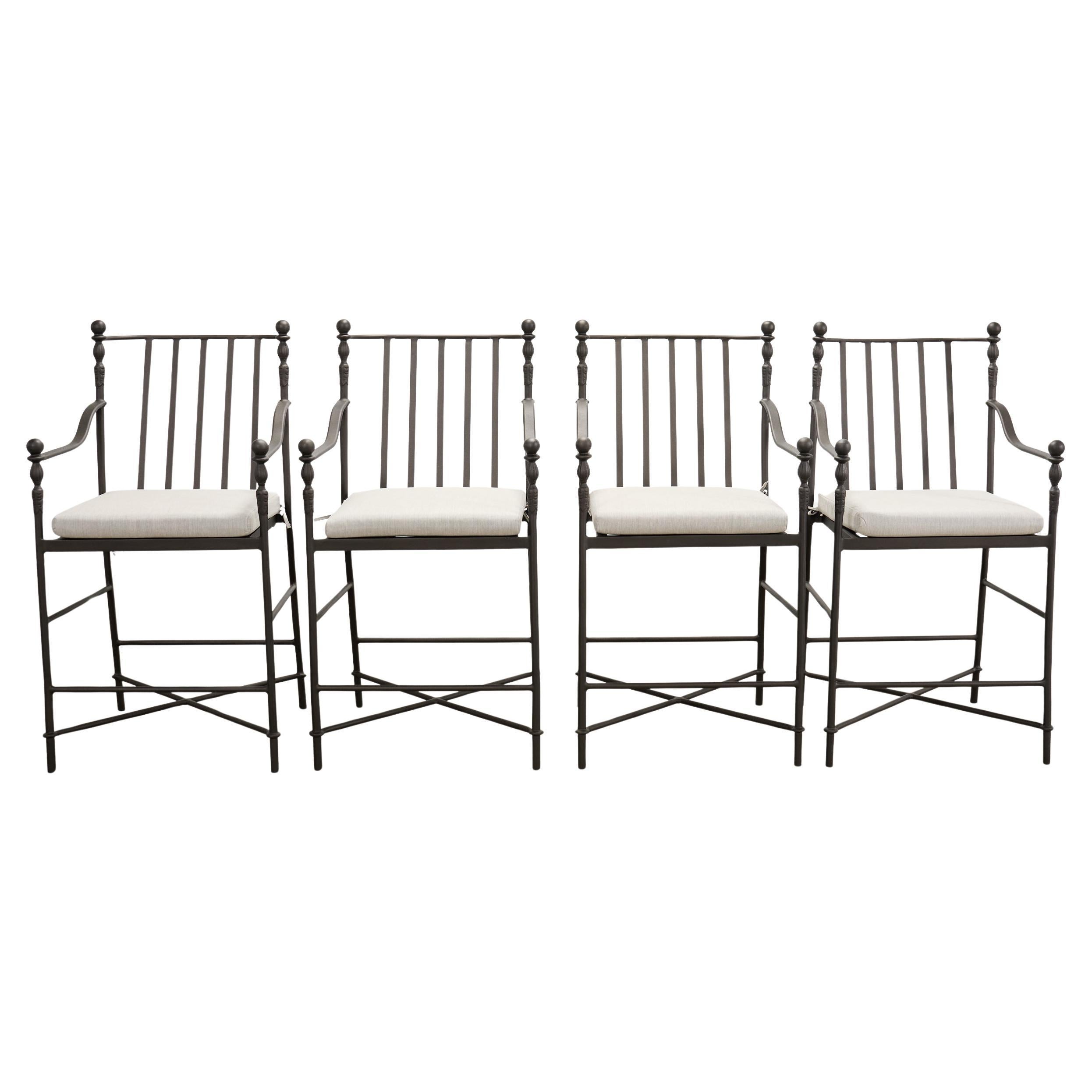 Lot de quatre tabourets de bar de jardin « Montecito » de Michael Taylor, finition bronze