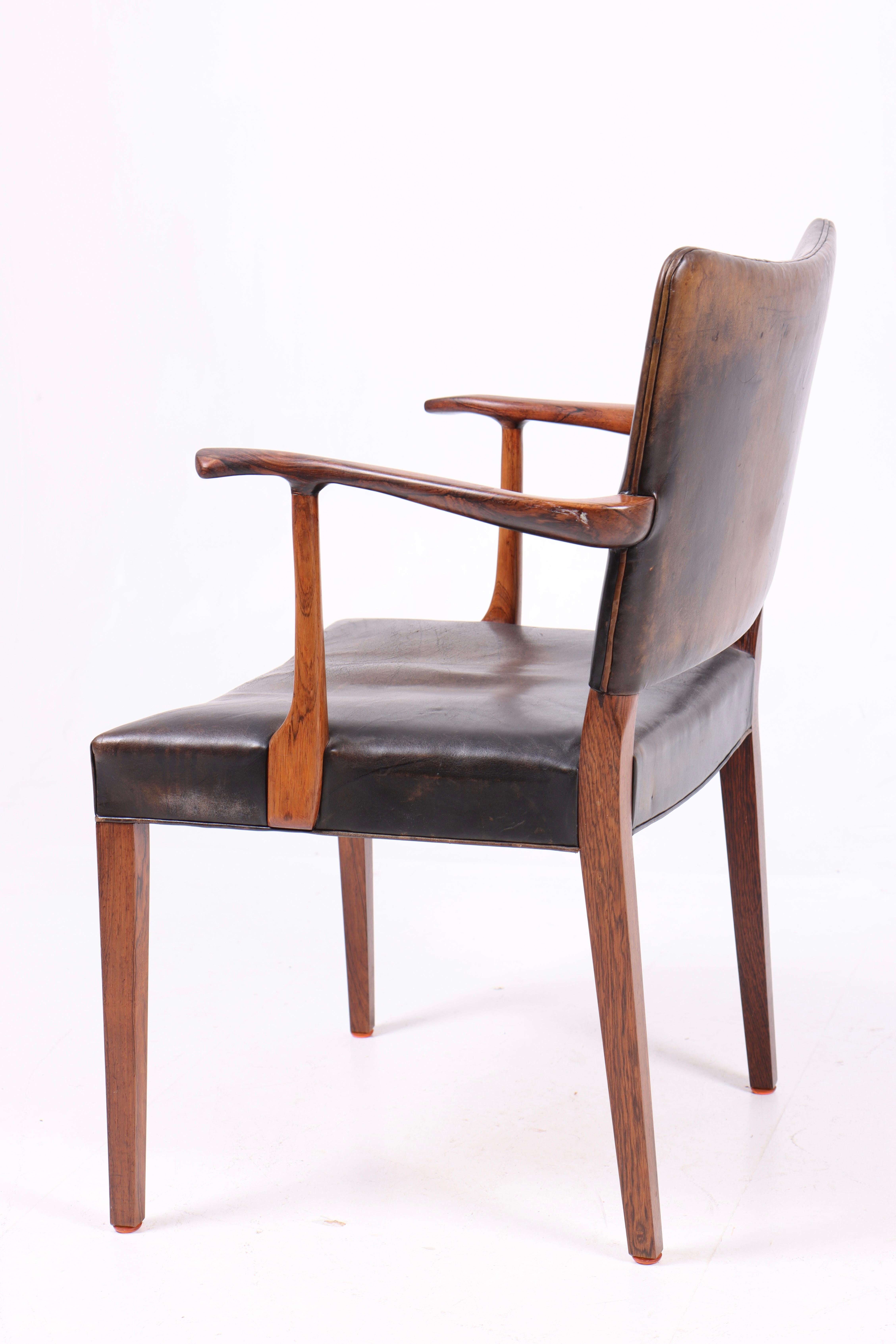 Set di quattro poltrone di metà secolo in legno di palissandro disegnate da Rasmus Nielsen, anni '50 In condizioni buone in vendita a Lejre, DK