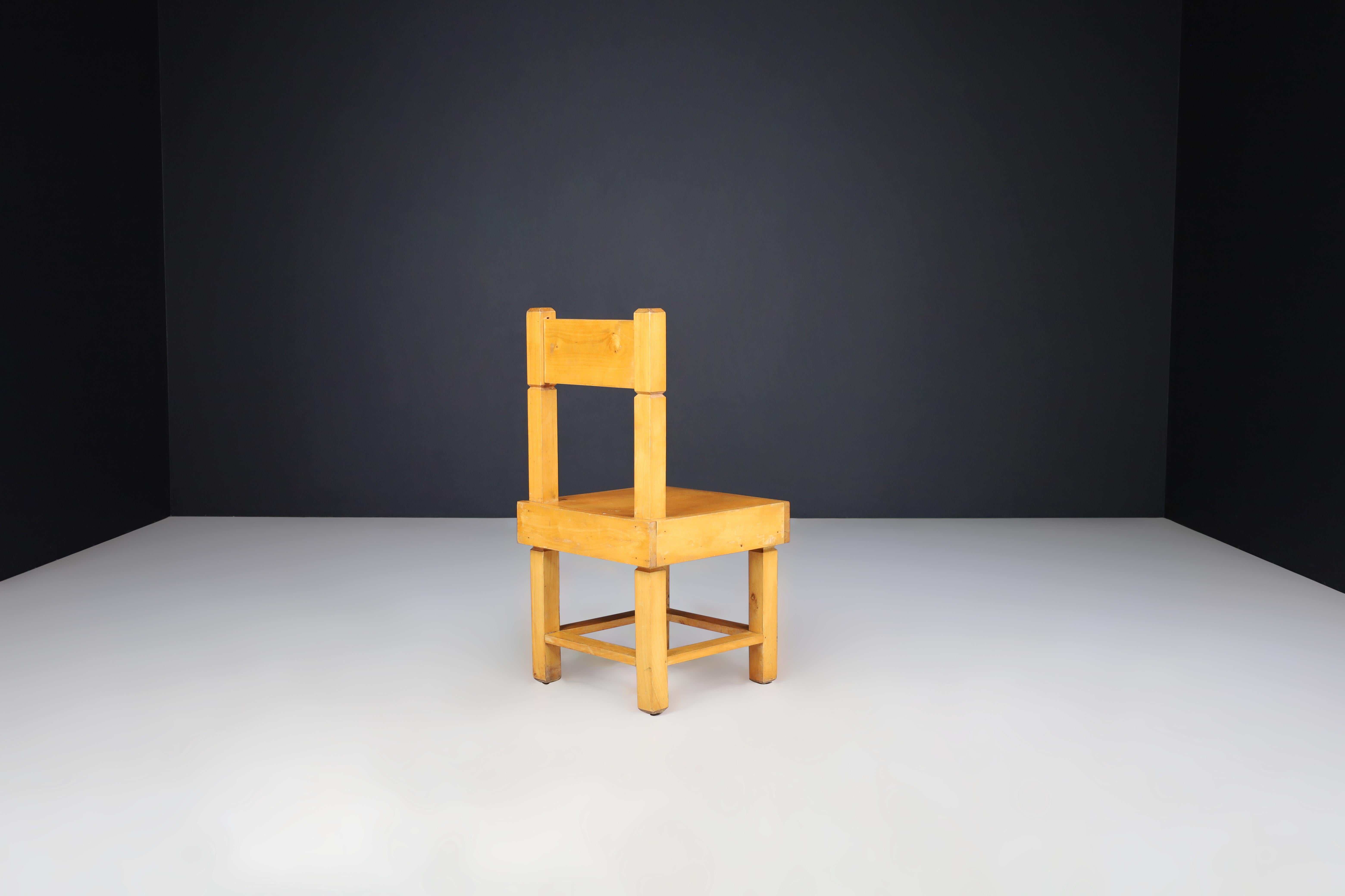 XX secolo Set di quattro sedie in legno di faggio della metà del secolo scorso, Francia, anni '50. in vendita