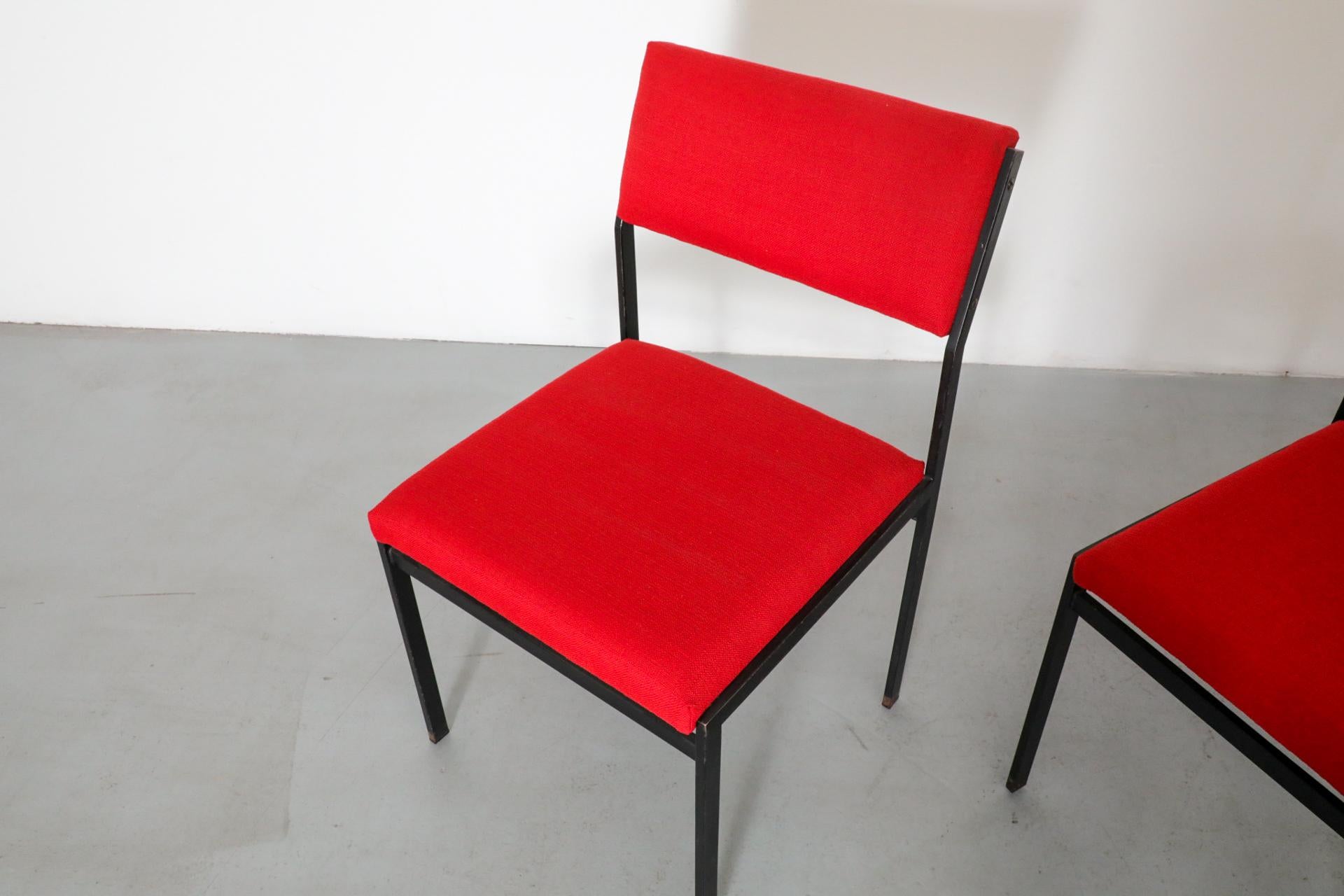 Ensemble de quatre chaises de salle à manger Cees Braakman du milieu du siècle, série japonaise, en rouge en vente 4