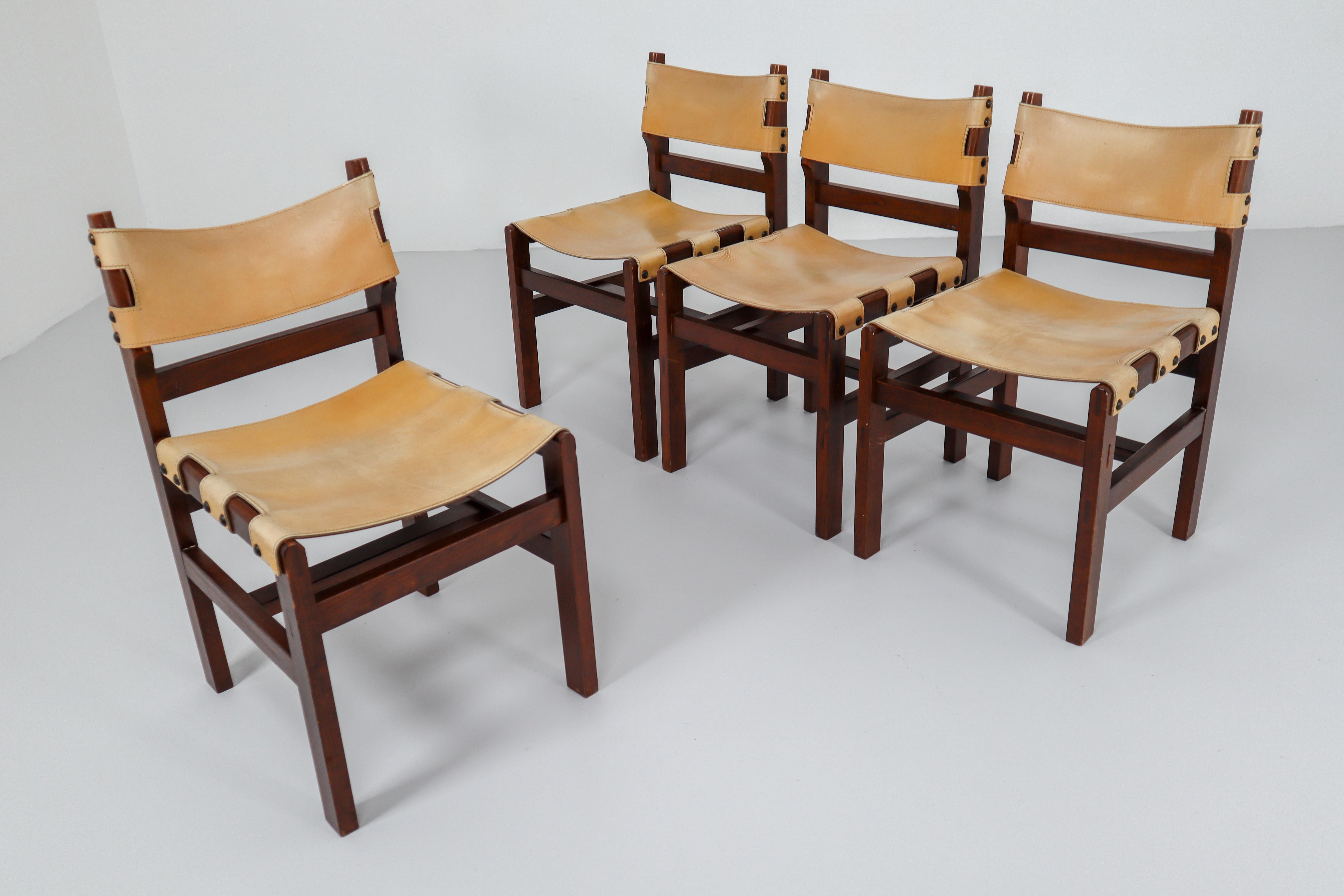 20th Century Set of Four Midcentury Chairs in Beech and Leather, France, 1960s