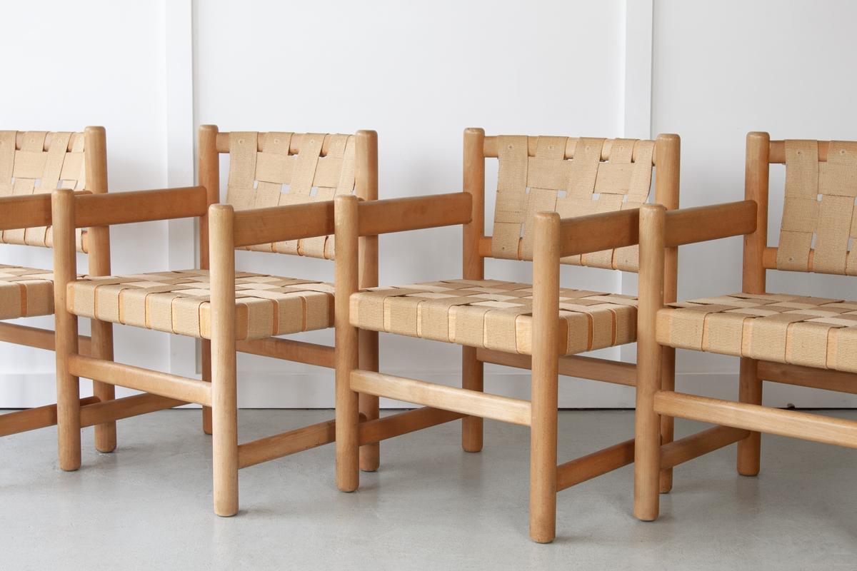 Ensemble de quatre fauteuils danois du milieu du siècle en vente 5