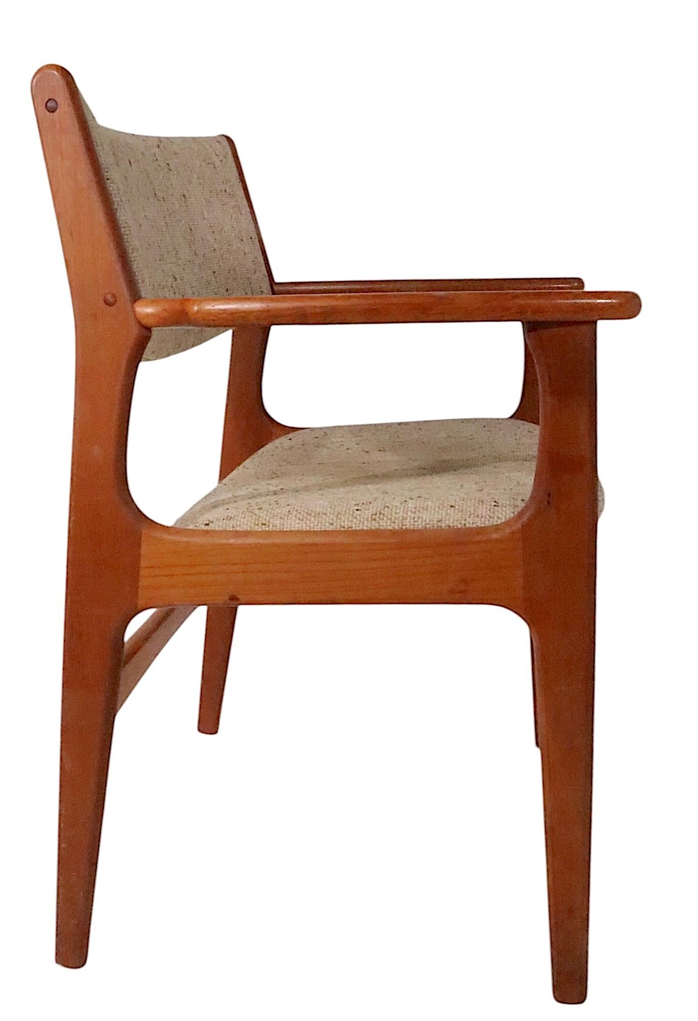 Ensemble de quatre chaises de salle à manger modernes danoises du milieu du siècle, att. to E. C.E. C. 1950/60 en vente 8
