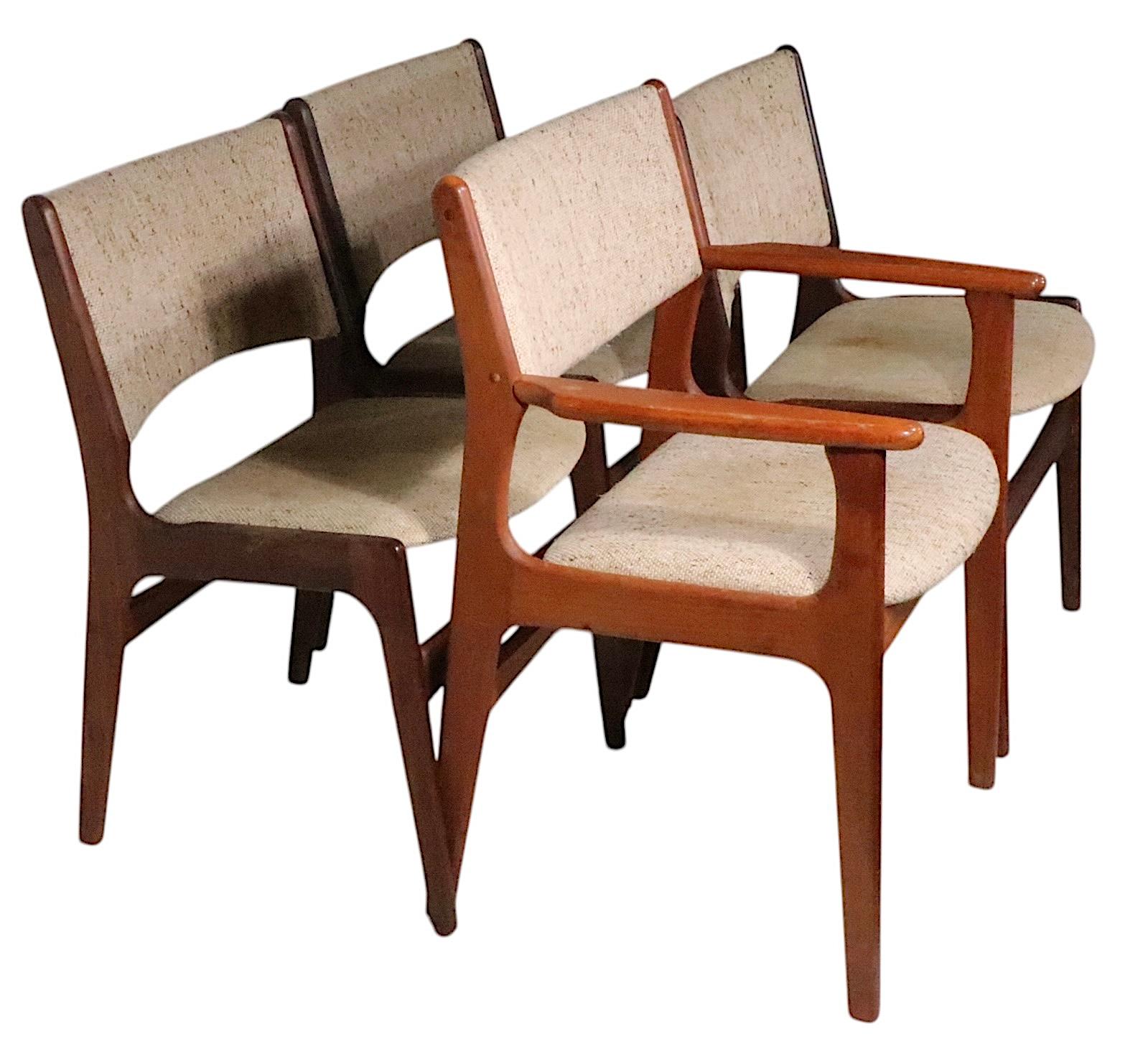 Ensemble de quatre chaises de salle à manger modernes danoises du milieu du siècle, att. to E. C.E. C. 1950/60 en vente 13