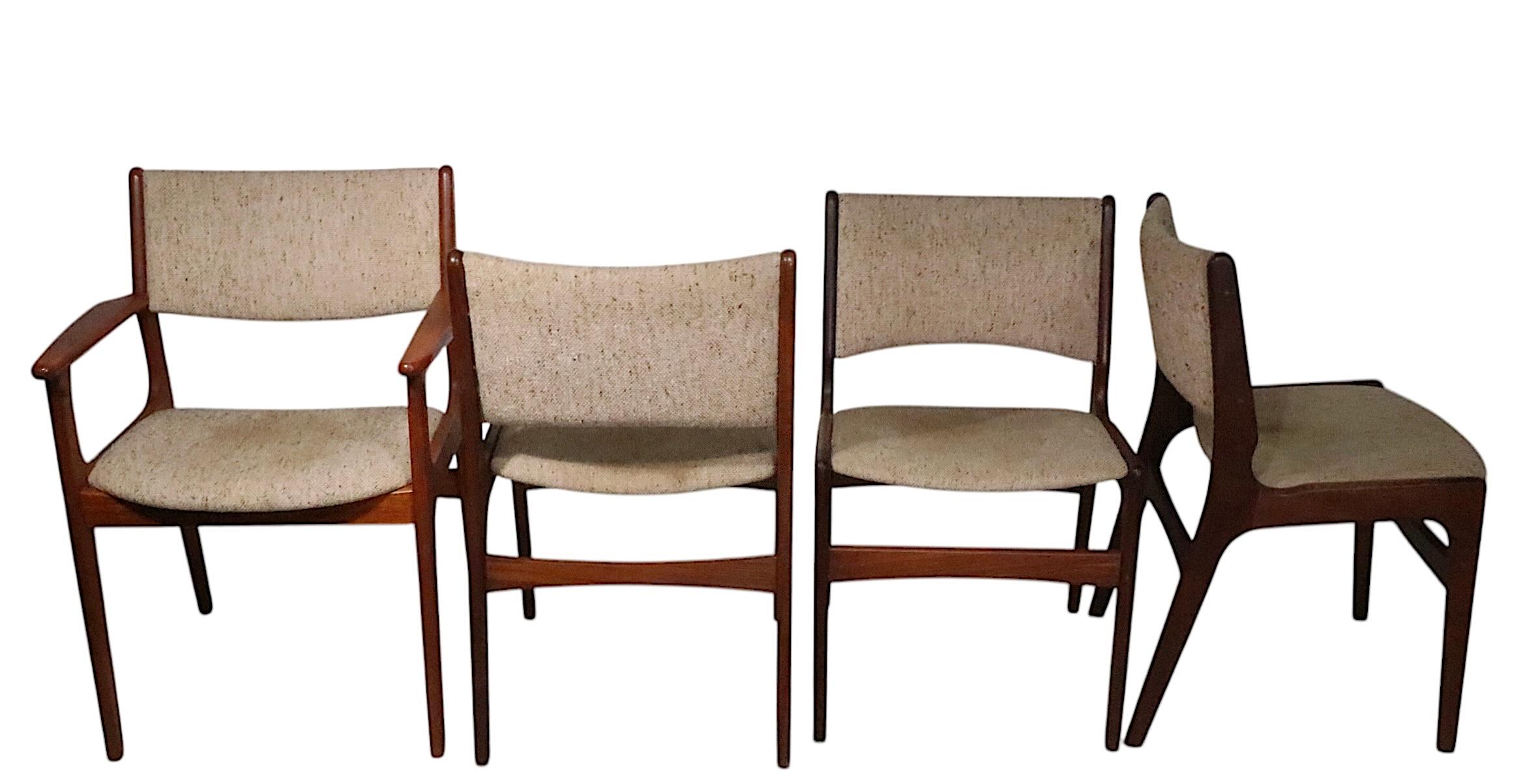 Scandinave moderne Ensemble de quatre chaises de salle à manger modernes danoises du milieu du siècle, att. to E. C.E. C. 1950/60 en vente