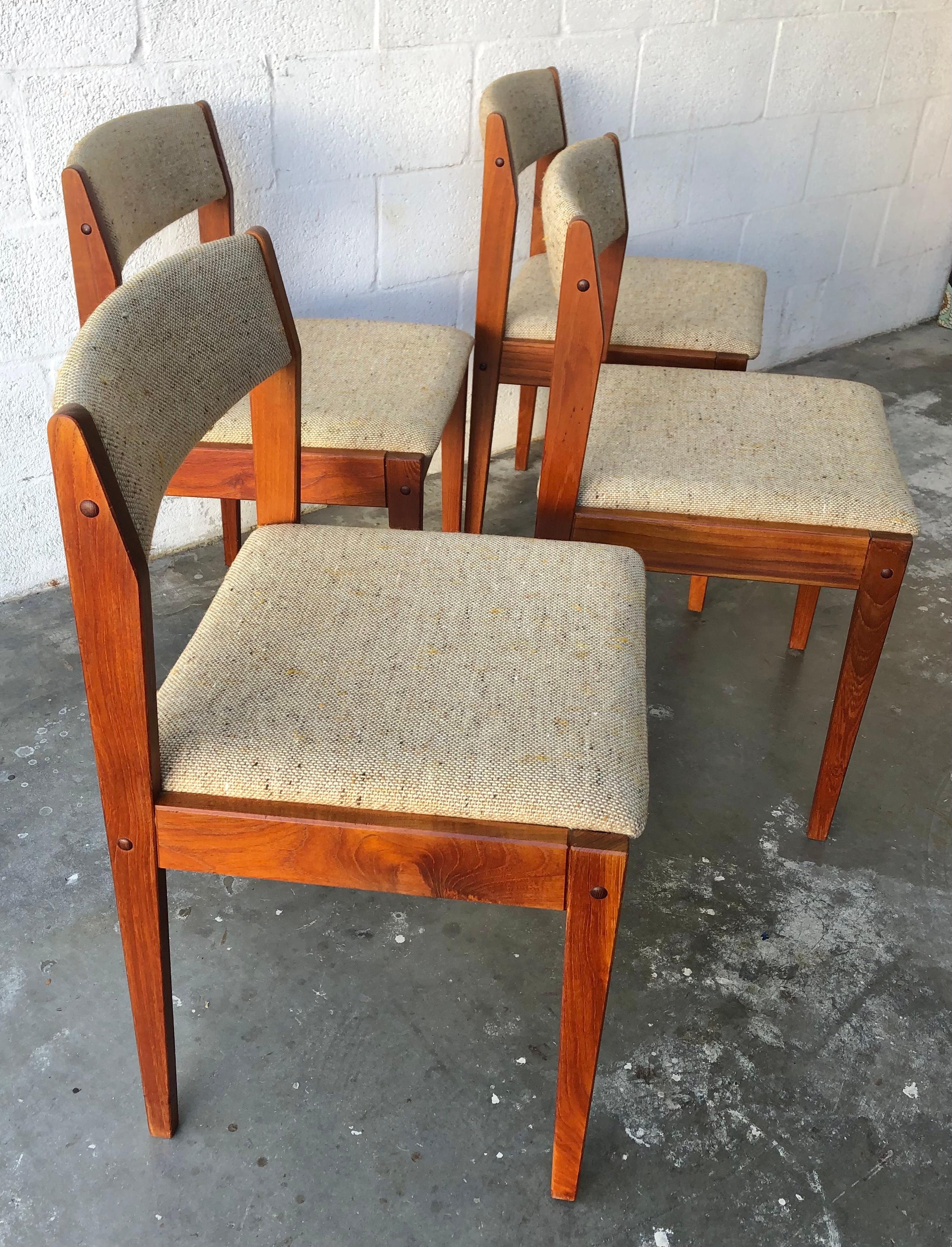 Set of Four Mid Century Danish Modern Dining Chairs by Tarm Stole Mobelfabrik For Sale 3