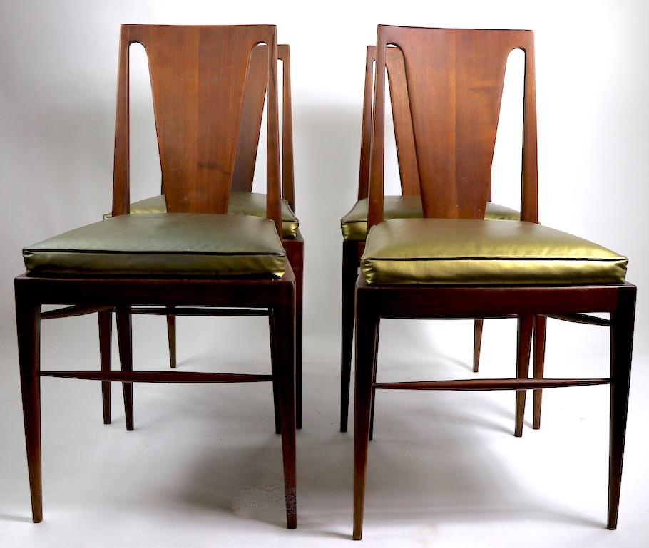 Tissu d'ameublement Ensemble de quatre chaises de salle à manger Mid-century attribuées à Harvey Probber en vente