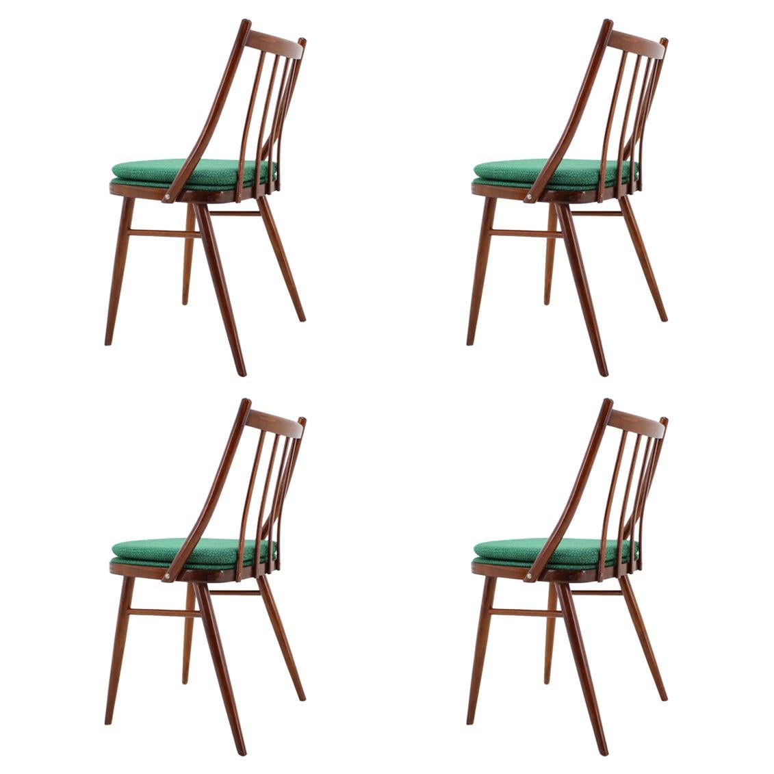 Ensemble de quatre chaises de salle à manger du milieu du siècle dernier par Antonn uman, années 1960 en vente