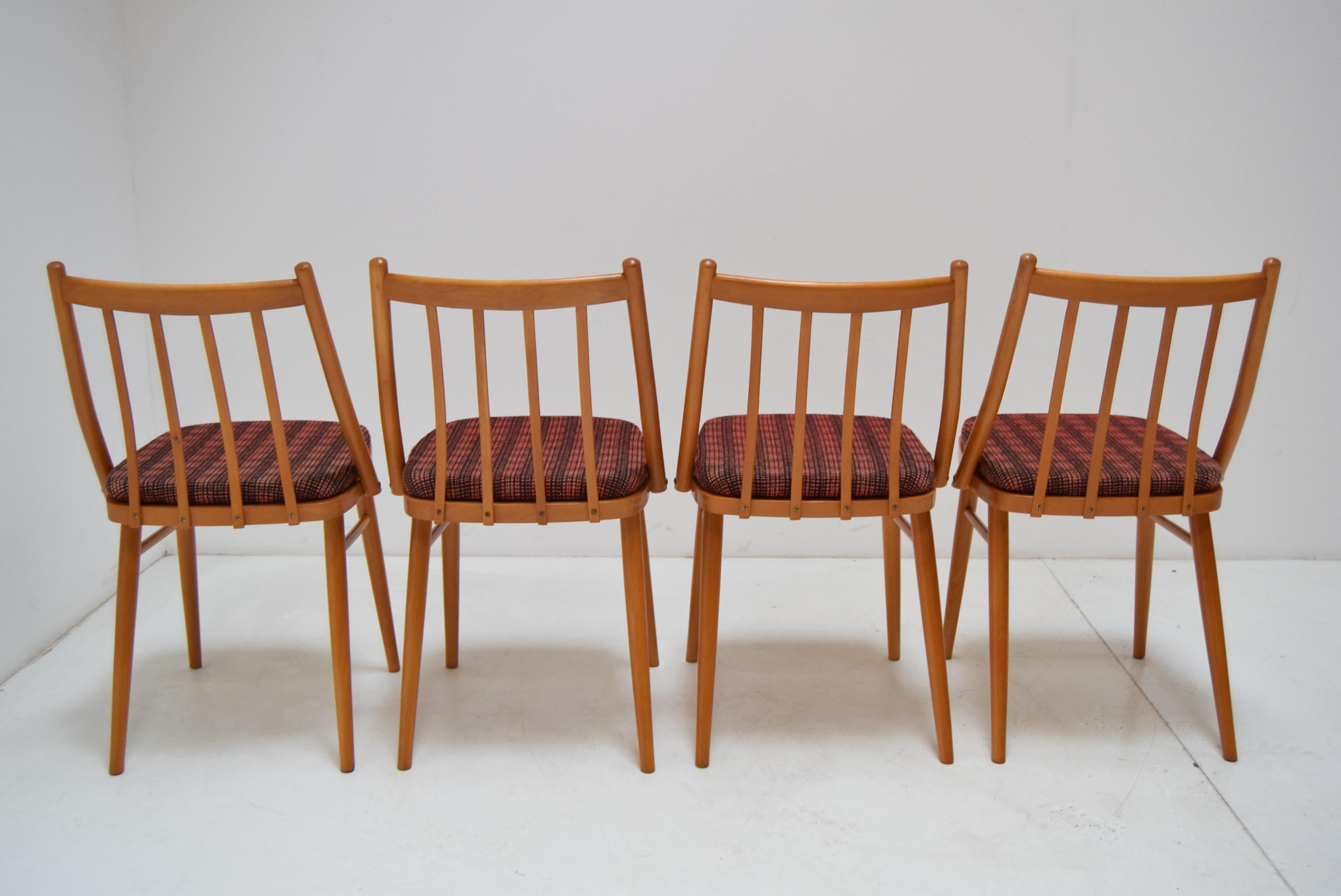 Slovak Set of Four Midcentury Dining Chairs by Antonín Šuman, 1980s For Sale